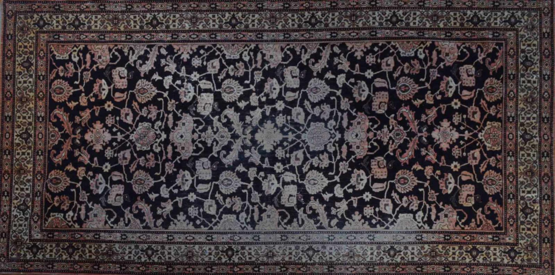 alter orientalischer Teppich / Wandteppichhandgewebt, 2,80 m x 1,40 mold oriental carpet /
