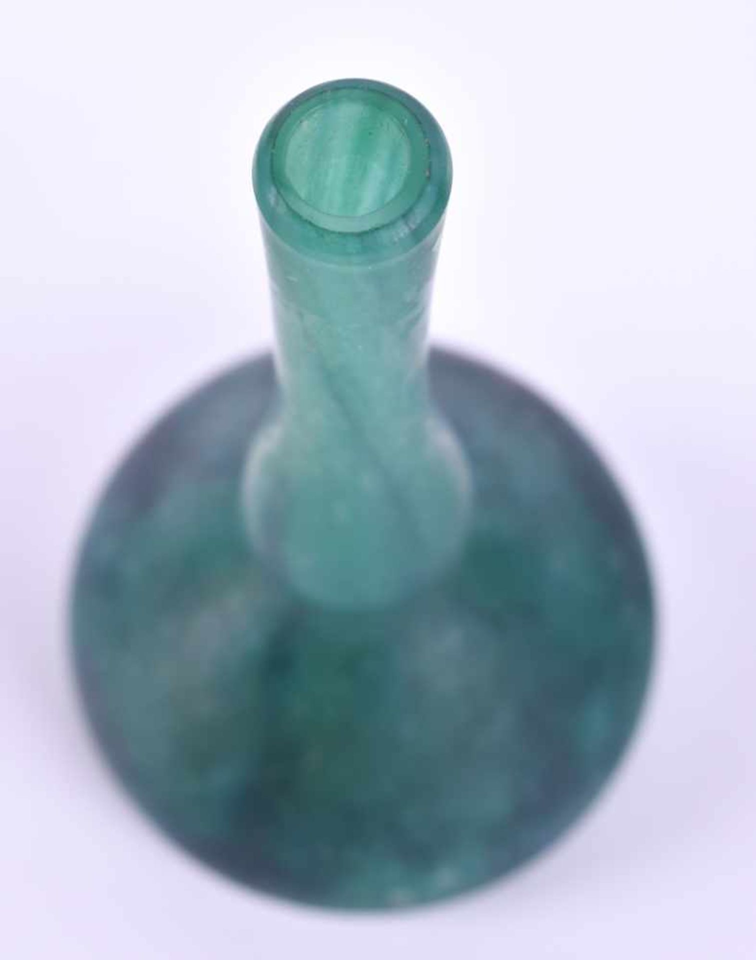 Jugendstil Vase Daum Nancygrünes Glas mit Einschmelzungen, seitlich signiert, H: 12,5 cmArt - Image 3 of 5