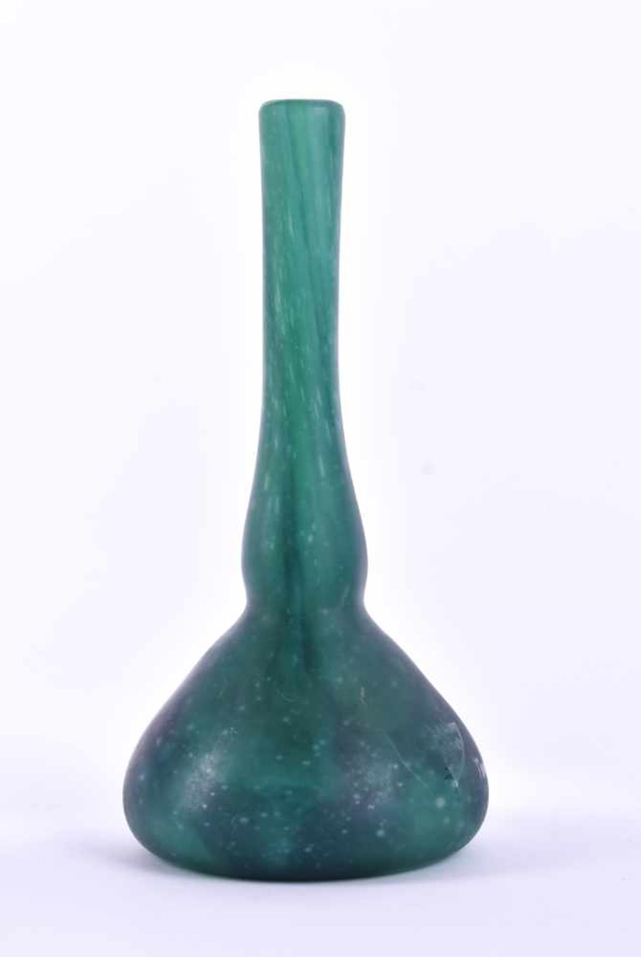 Jugendstil Vase Daum Nancygrünes Glas mit Einschmelzungen, seitlich signiert, H: 12,5 cmArt - Image 2 of 5