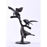 Josef PABST (1879-1950)"Drei Vögel auf einem Ast sitzend"Skulptur-Bronze, H: 29,5 cm,auf der Plinthe