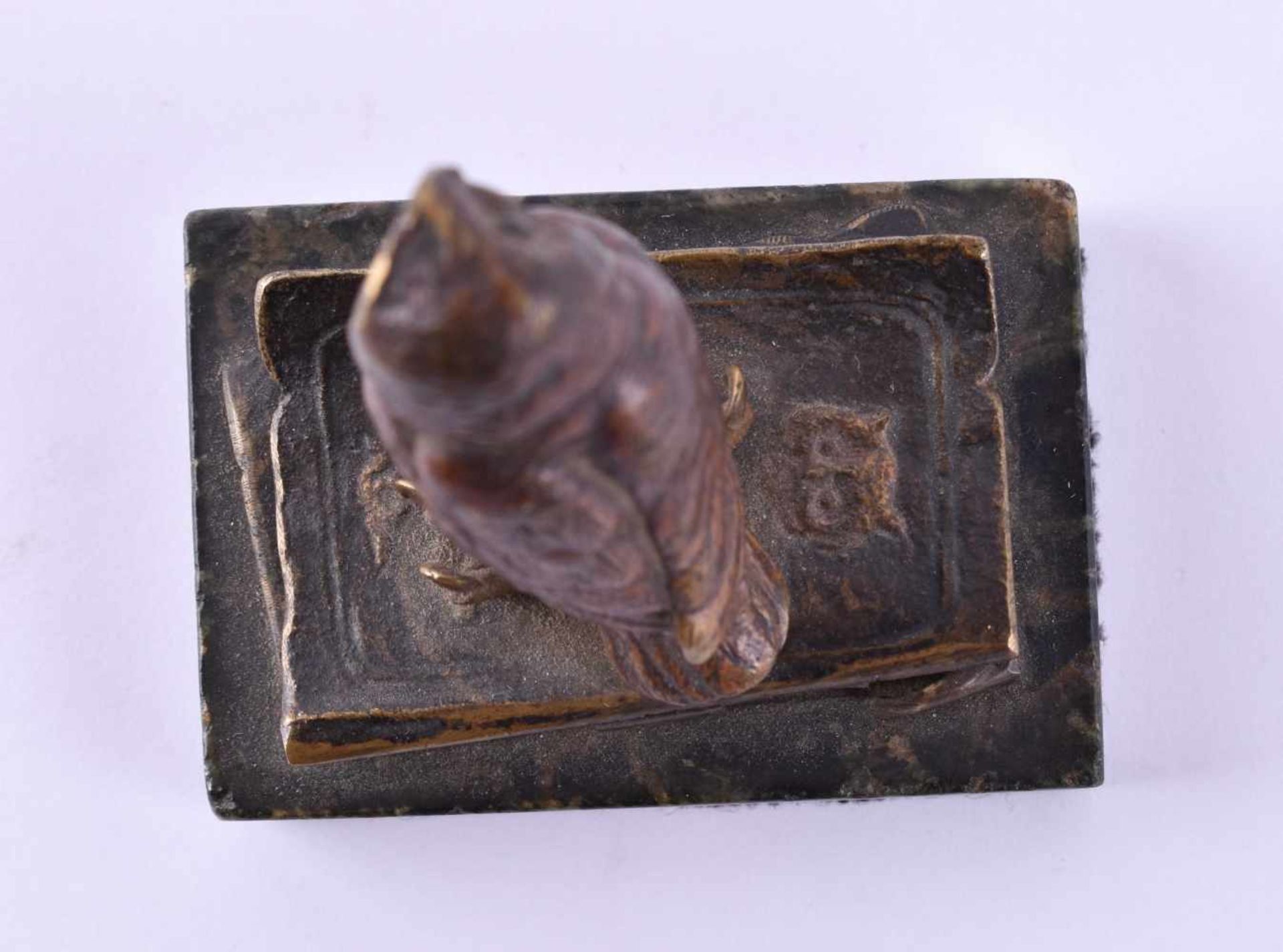 Wiener BronzeBronze, Eule, Klingelknopf, ohne Sockel 4,6 cm x 4,7 cm x 2,8 cmViennese - Bild 4 aus 4
