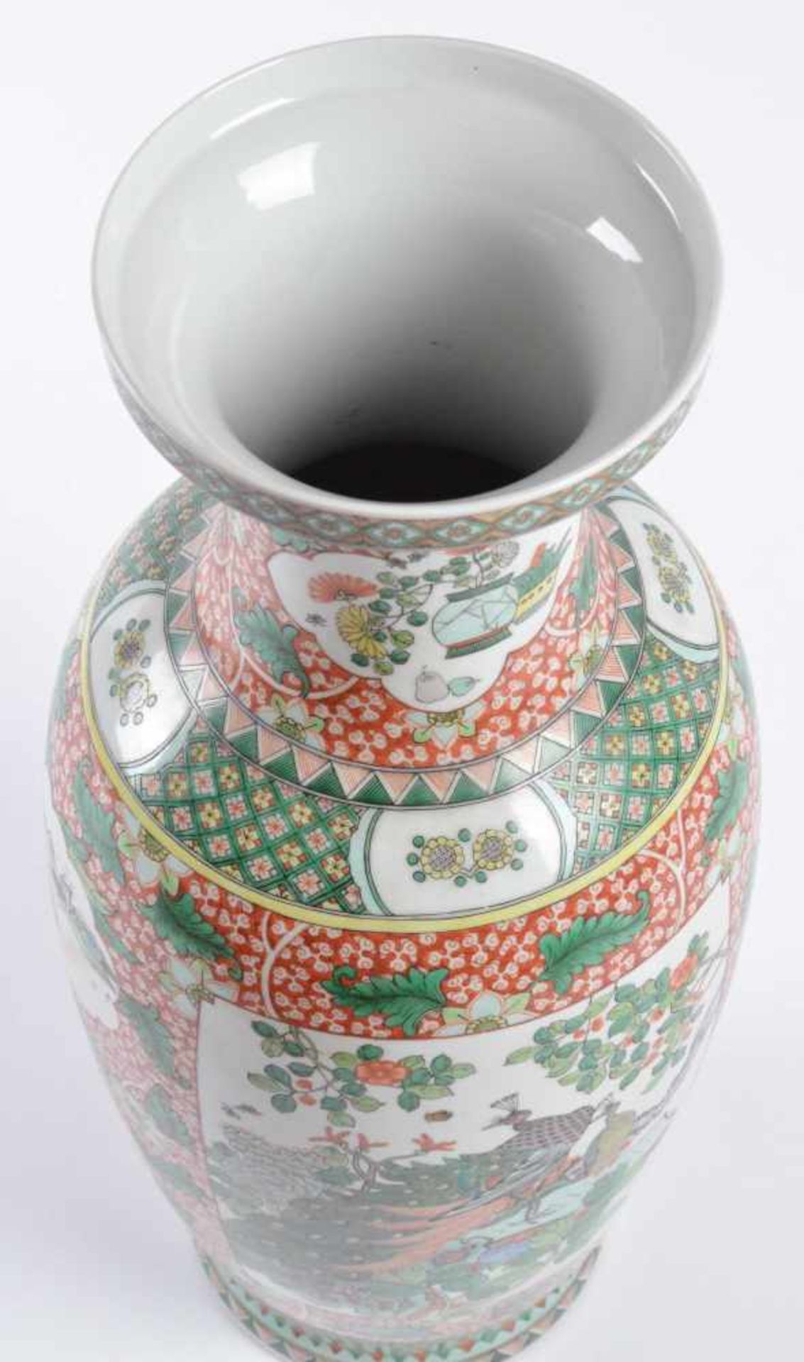 Bodenvase China um 1900umlaufend farbig staffiert mit floralem, Vogel- Landschaftsdekor, unterm - Bild 2 aus 7