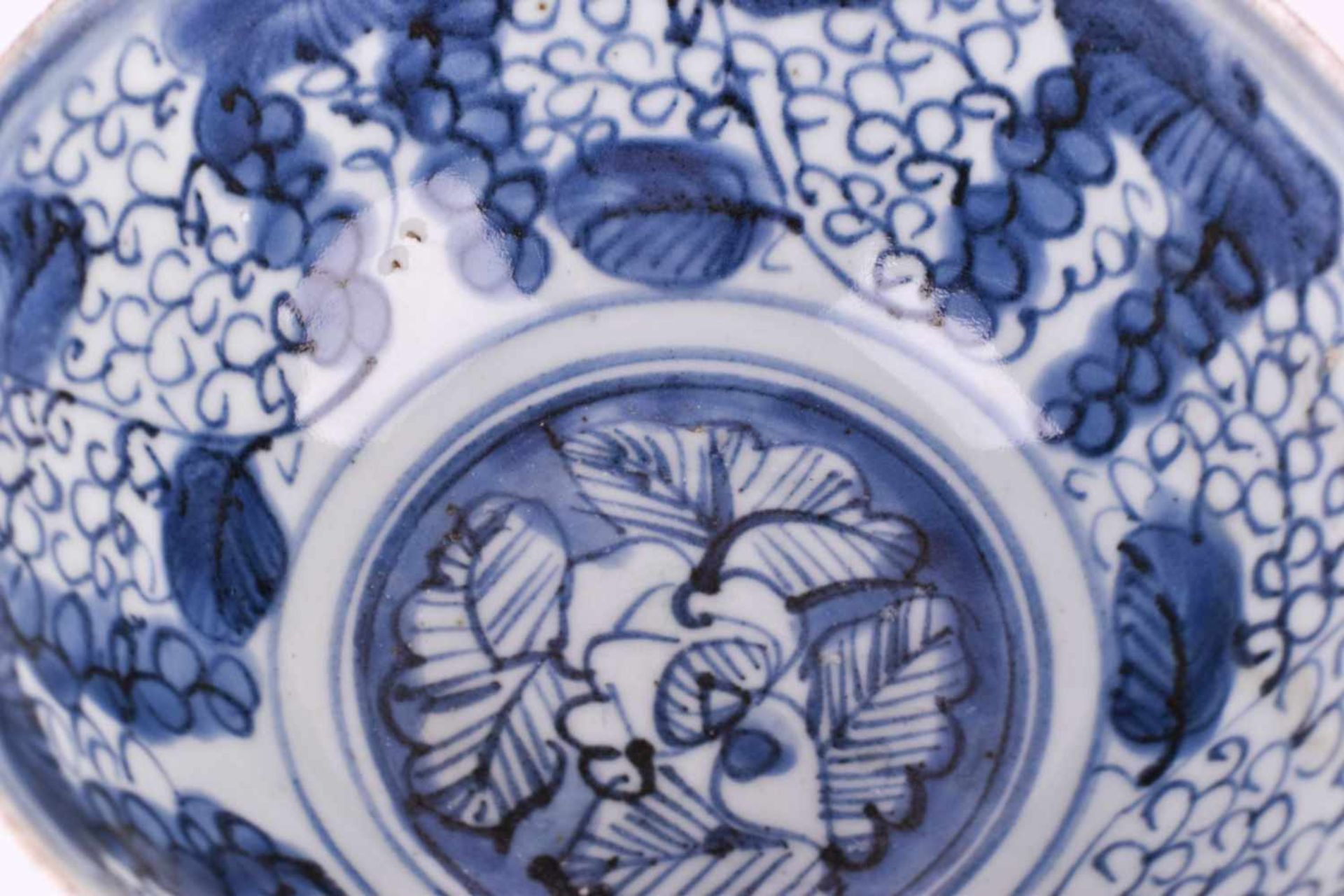Schale China Ming Periodeumlaufend blau-weiß Malerei, unterm Stand blaue 4 zeichen Marke im - Image 4 of 4