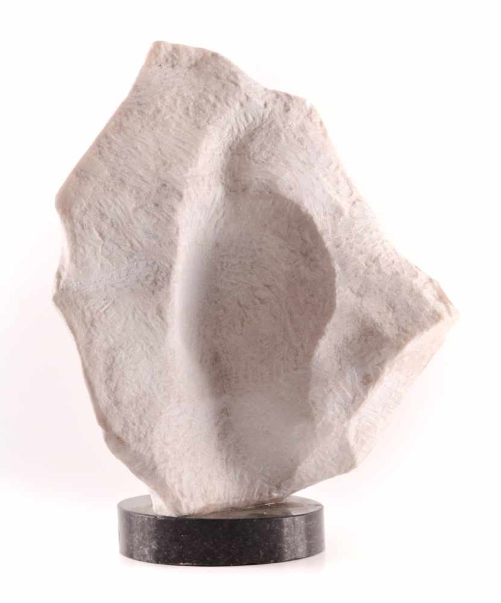 Charlotte SOMMER-LANDGRAF (1928-2006)"Ohne Titel"Skulptur-Volumen, Carrara Marmor, Unikat, H: 30,2