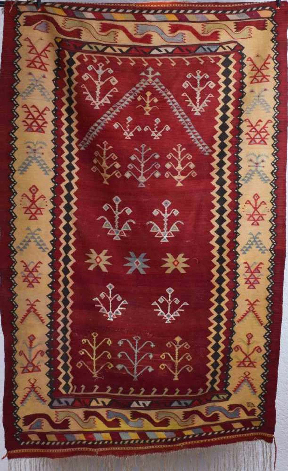 alter Kelim Teppichhandgeknüpft, 191 cm x 124 cmold Kilim carpethand knotted, 191 cm x 124 cm