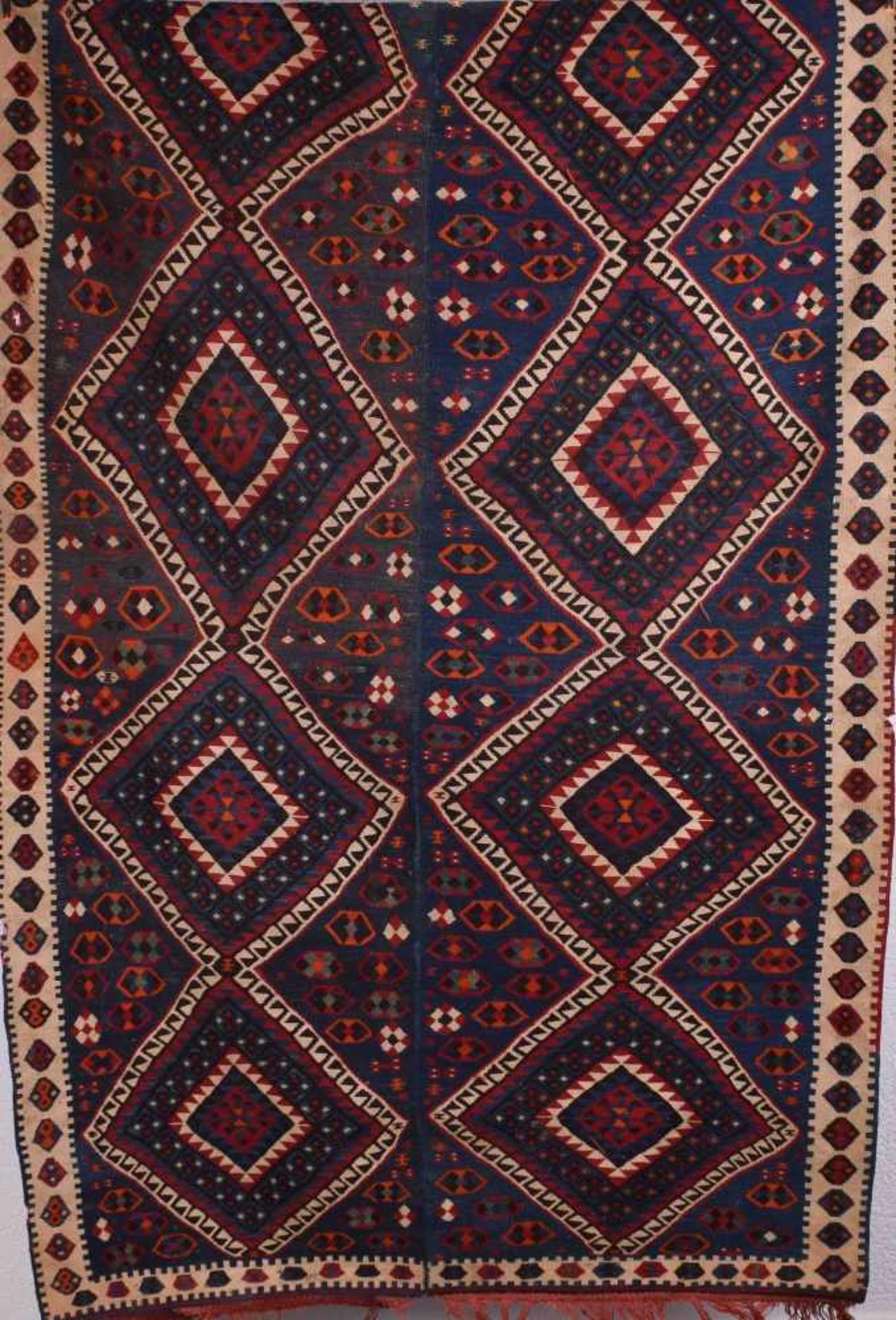 alter Kelim Teppichhandgeknüpft, 233 cm x 140 cmold Kilim carpethand knotted, 233 cm x 140 cm