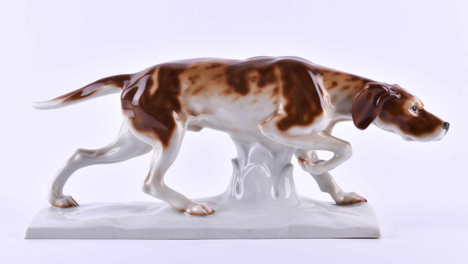 Jagdhund Goebelfarbig staffiert, gemarkt, 35 cm x 9,5 cm x 15,5 cmHunting dog Goebelcolorfully