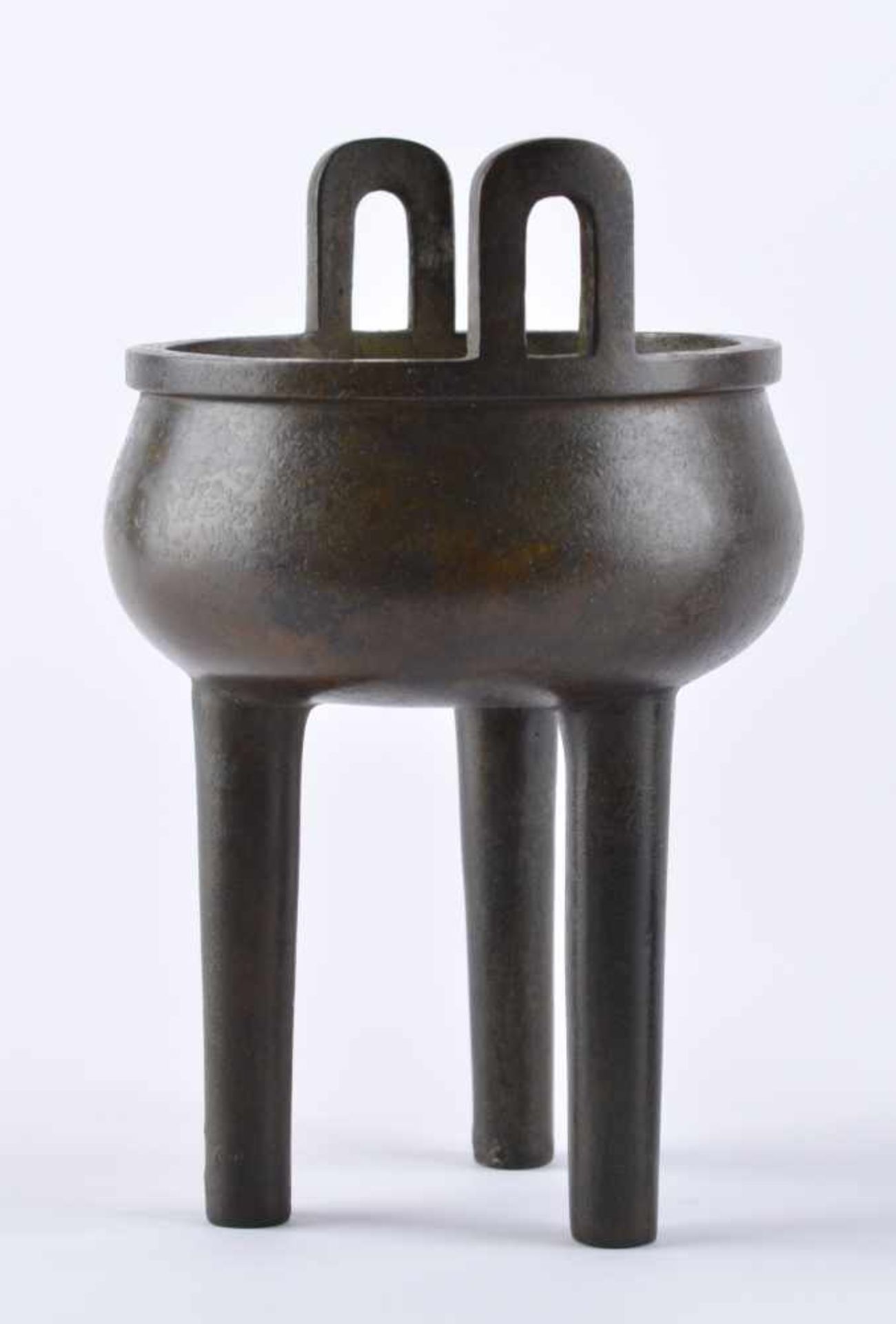 Bronzegefäß (Ding) für Speiseopfer China 18. / 19. Jhd.Bronze, feine Patina, unterm Stand 4 - Bild 2 aus 4