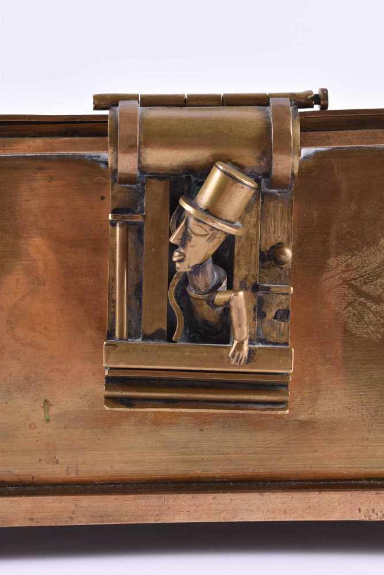 Art Deko Schatullein der Art der Wiener Werkstätten, Messing, Deckel klappbar, an dem Verschluss - Bild 2 aus 5
