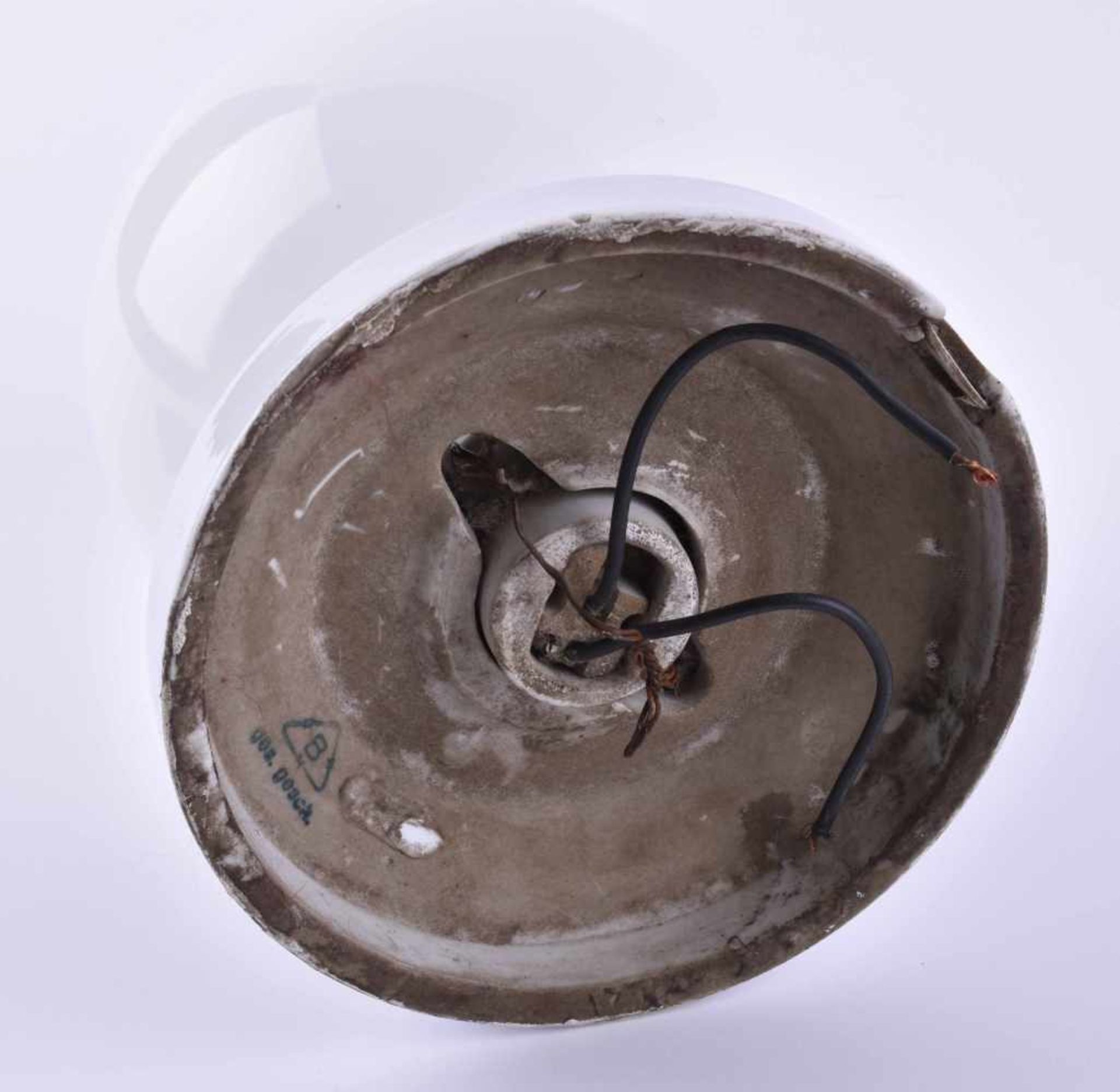 Deckenlampe um 1920Porzellan mit Milchglas, H: 21 cm, Ø 17 cmCeiling lamp around 1920porcelain - Bild 3 aus 3