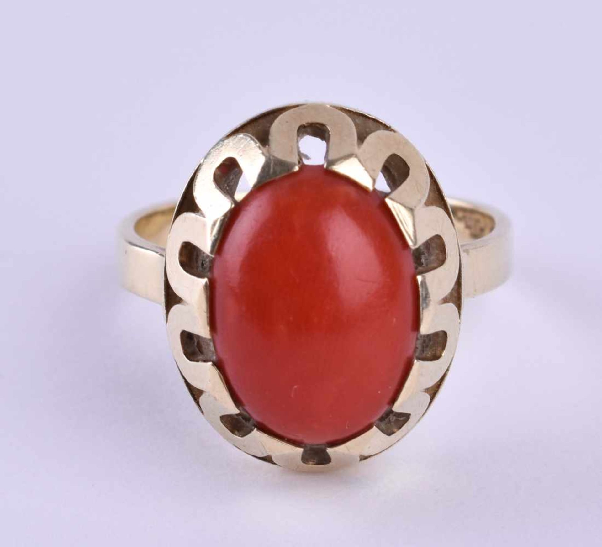 Damenring mit KoralleGG 585/000, RG ca. 55, Gesamtgewicht ca. 5,3 gLadies ring with coralyellow gold - Bild 2 aus 4