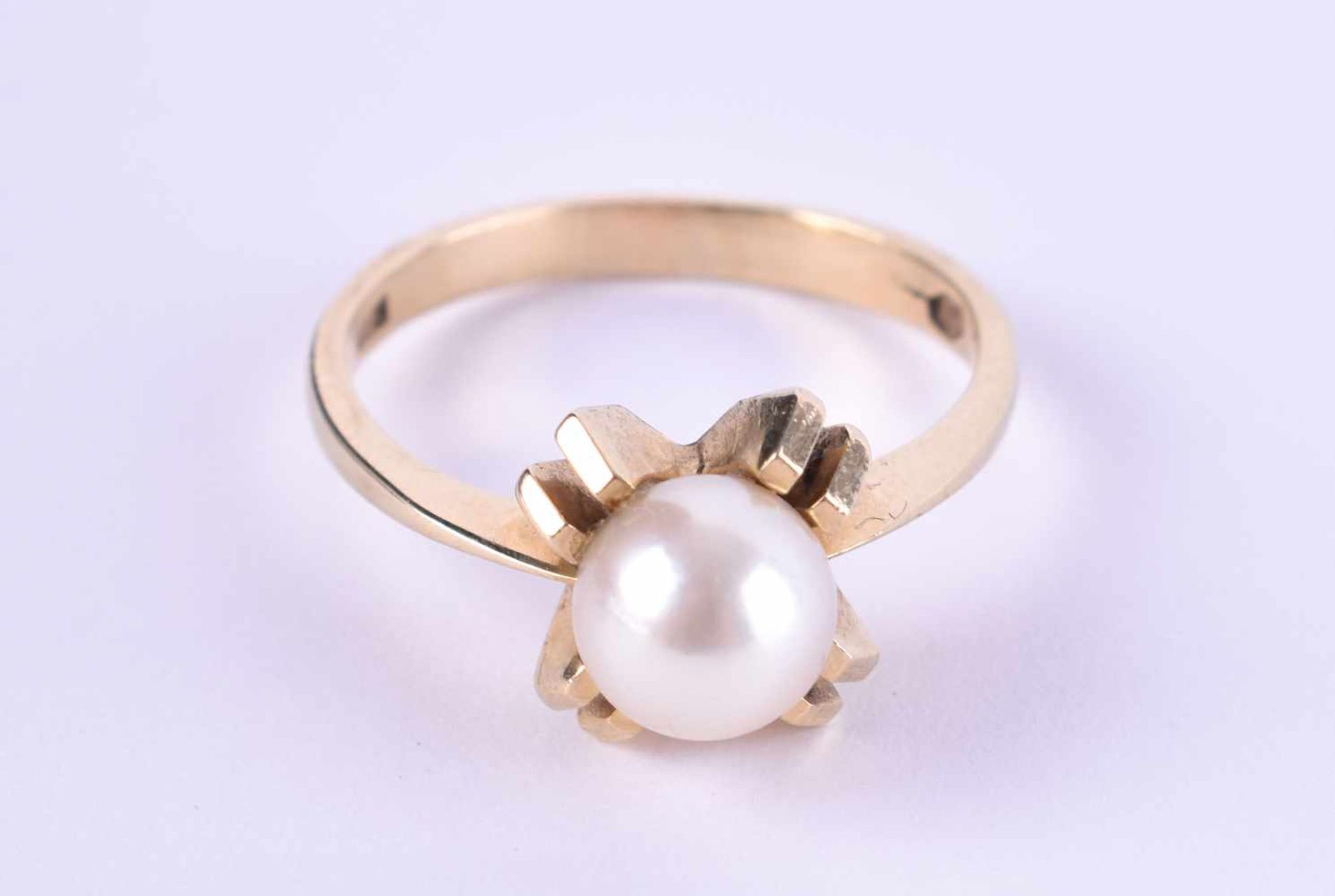 PerlenringGG 585/000. ca. 7 mm Ø der Perle , RG ca. 58, Gesamtgewicht ca. 4,5 gPearl ringyellow gold