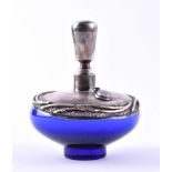 Parfum Flakon Domuz Israel wohl um 1920blaues Glas mit schwerer 925/000 Silbermontierung, mit