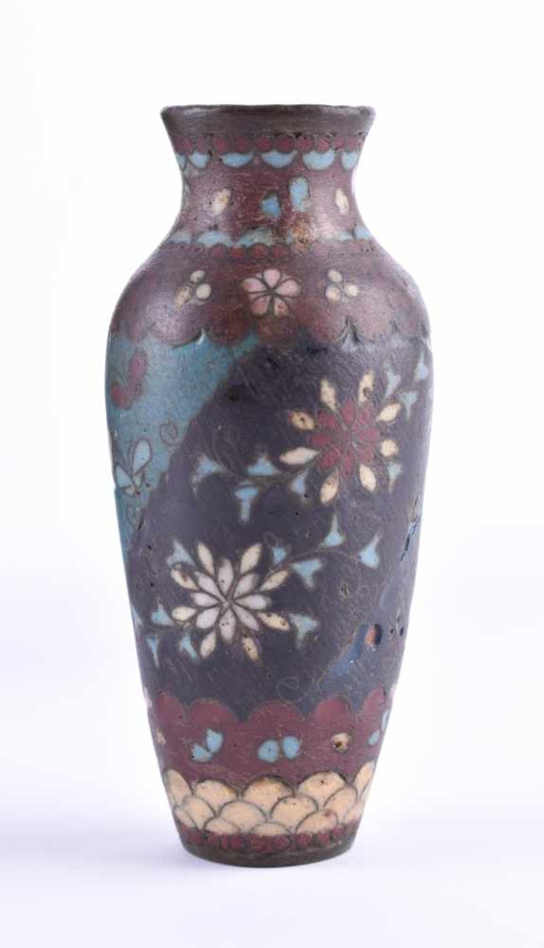 zwei Cloisonne Vasen ChinaBronze, H: 9,5 cm und 18 cmtwo cloisonne vases Chinabronze, height: 9.5 cm - Bild 5 aus 5