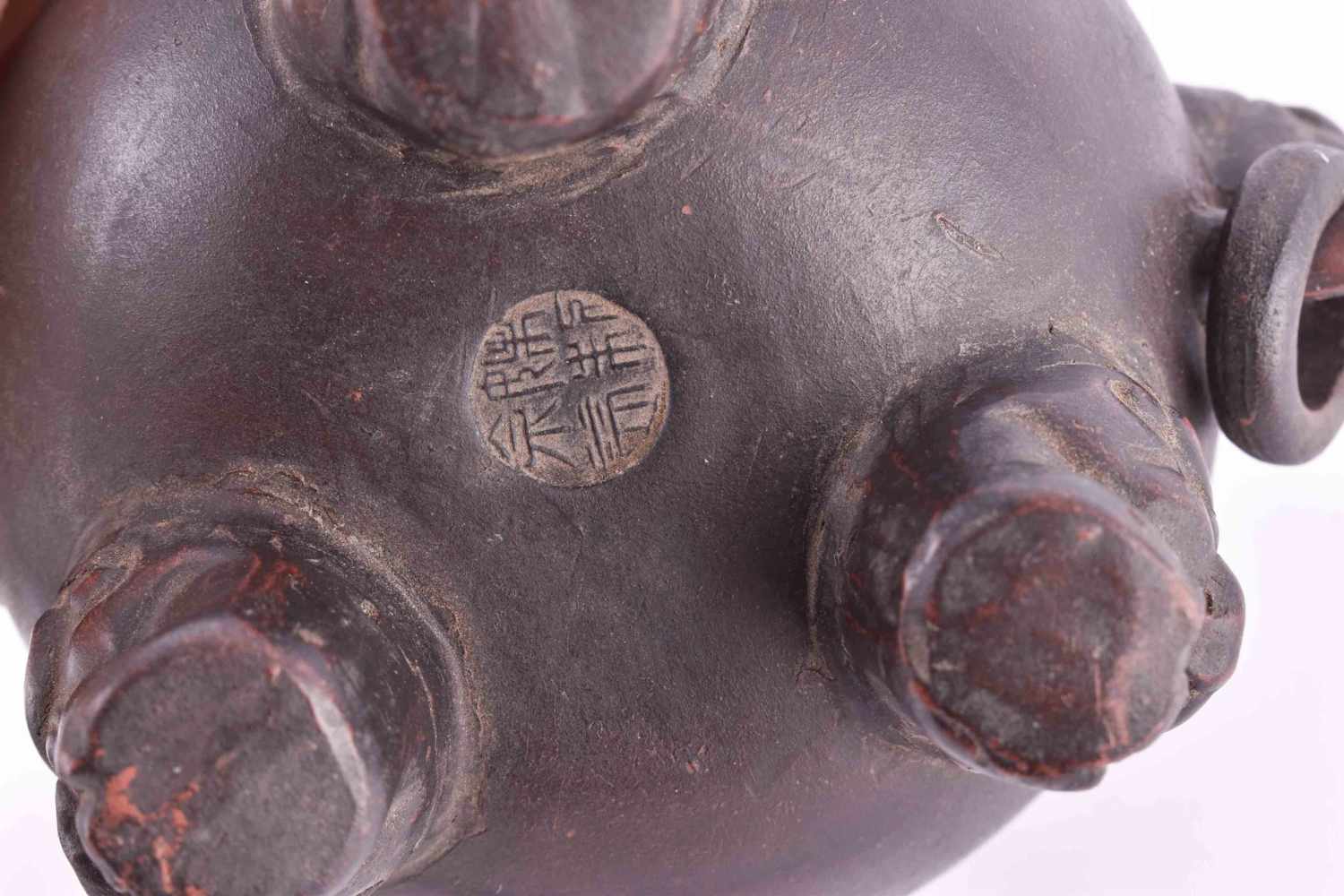 Weihrauchbrenner China Qing DynastieKeramik, mit seitlichen Handhaben in Form von Löwenköpfen, - Image 5 of 5