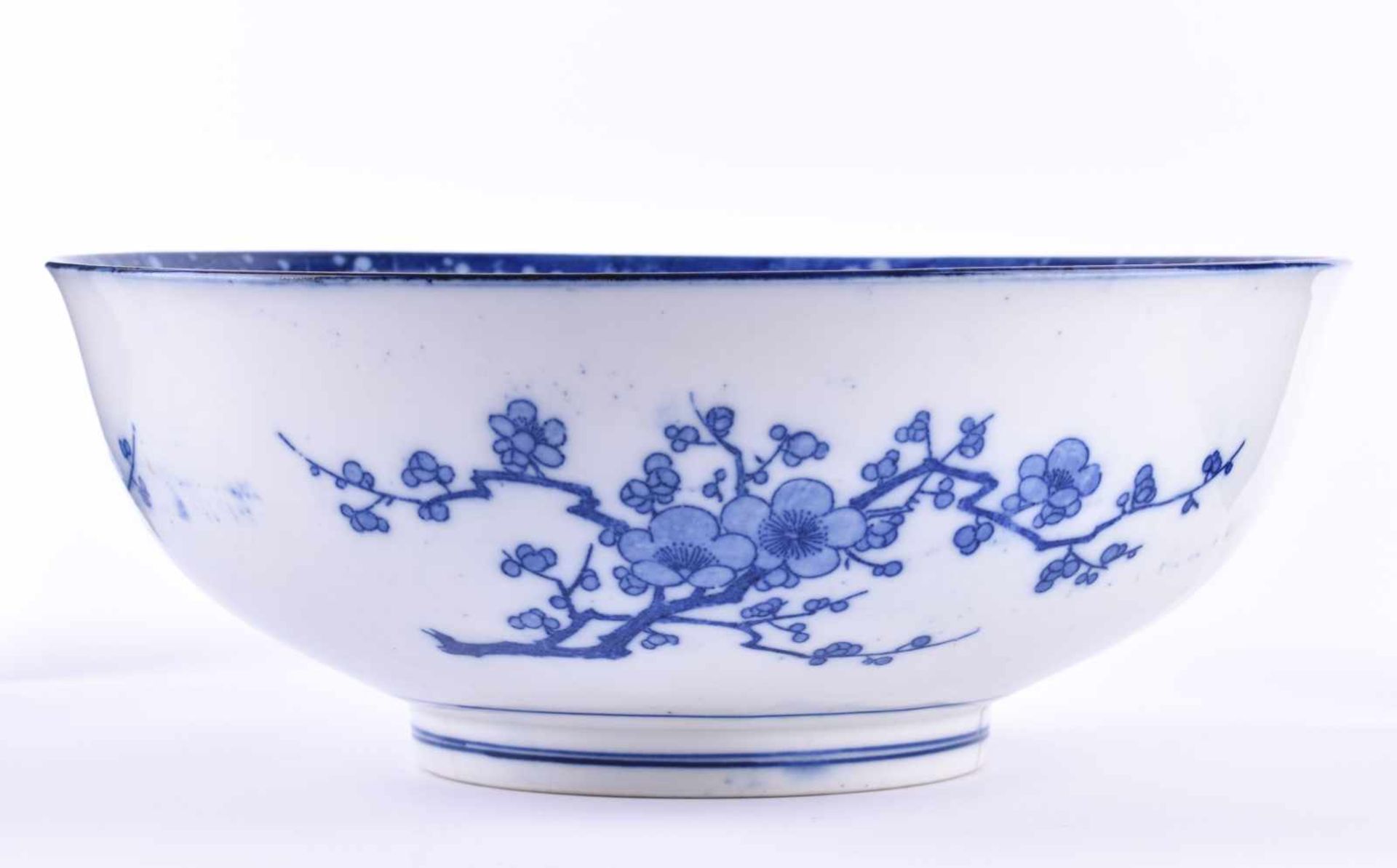 Schale China Qing Dynastiemit blau-weiß Malerei verziert, unterhalb sichtbare Haarrisse, blaue 6 - Bild 2 aus 5