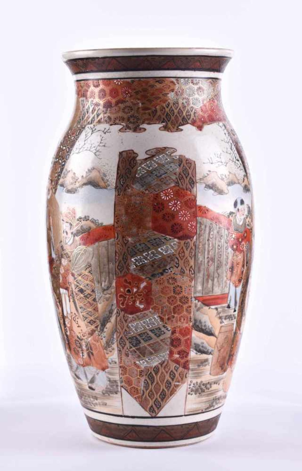 Satsuma vase Japan Meiji periodcolored and gold decorated, circumferentially painted with very - Image 2 of 6