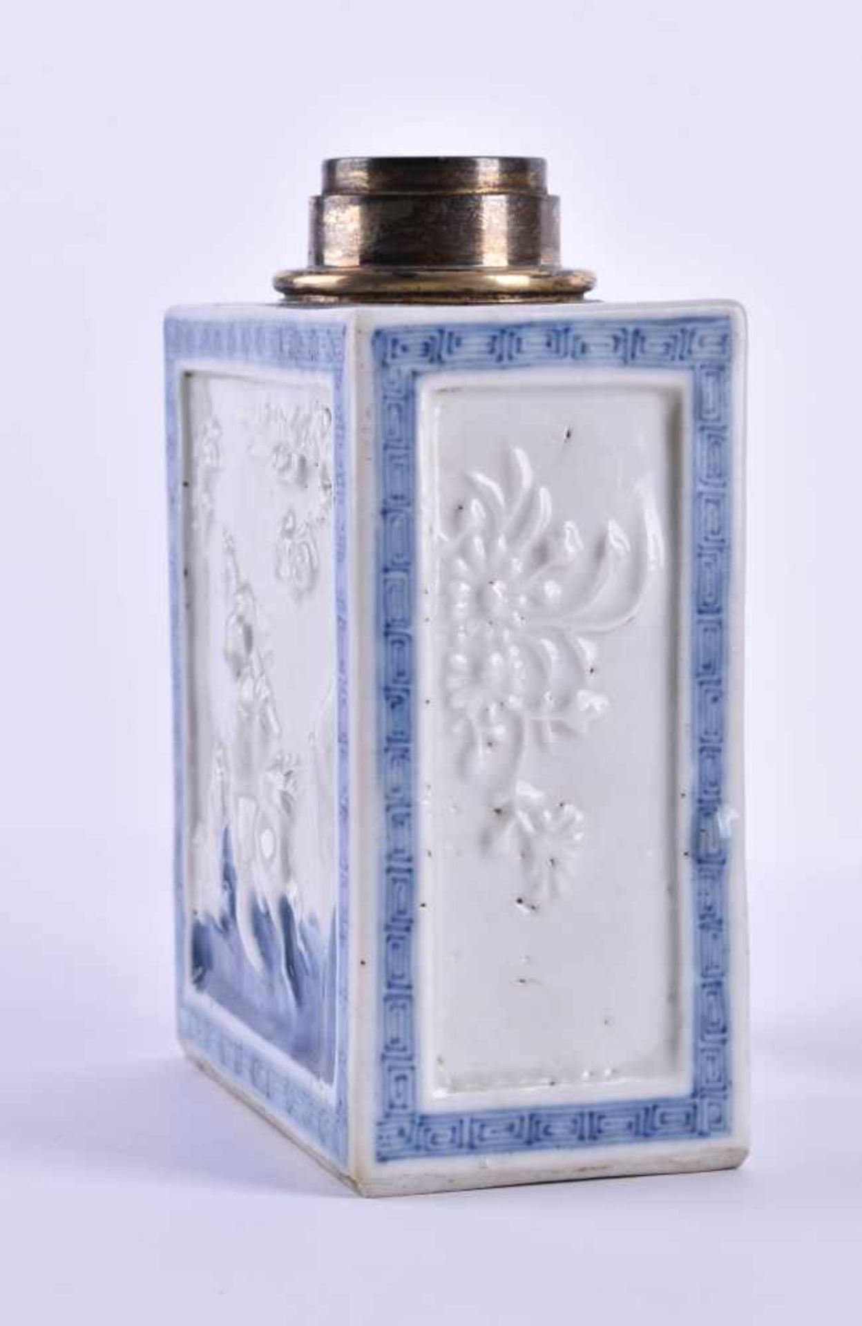 Tea box China Qing period, Kangxiwith blue and white painting, spout with silver mounting, - Image 2 of 6