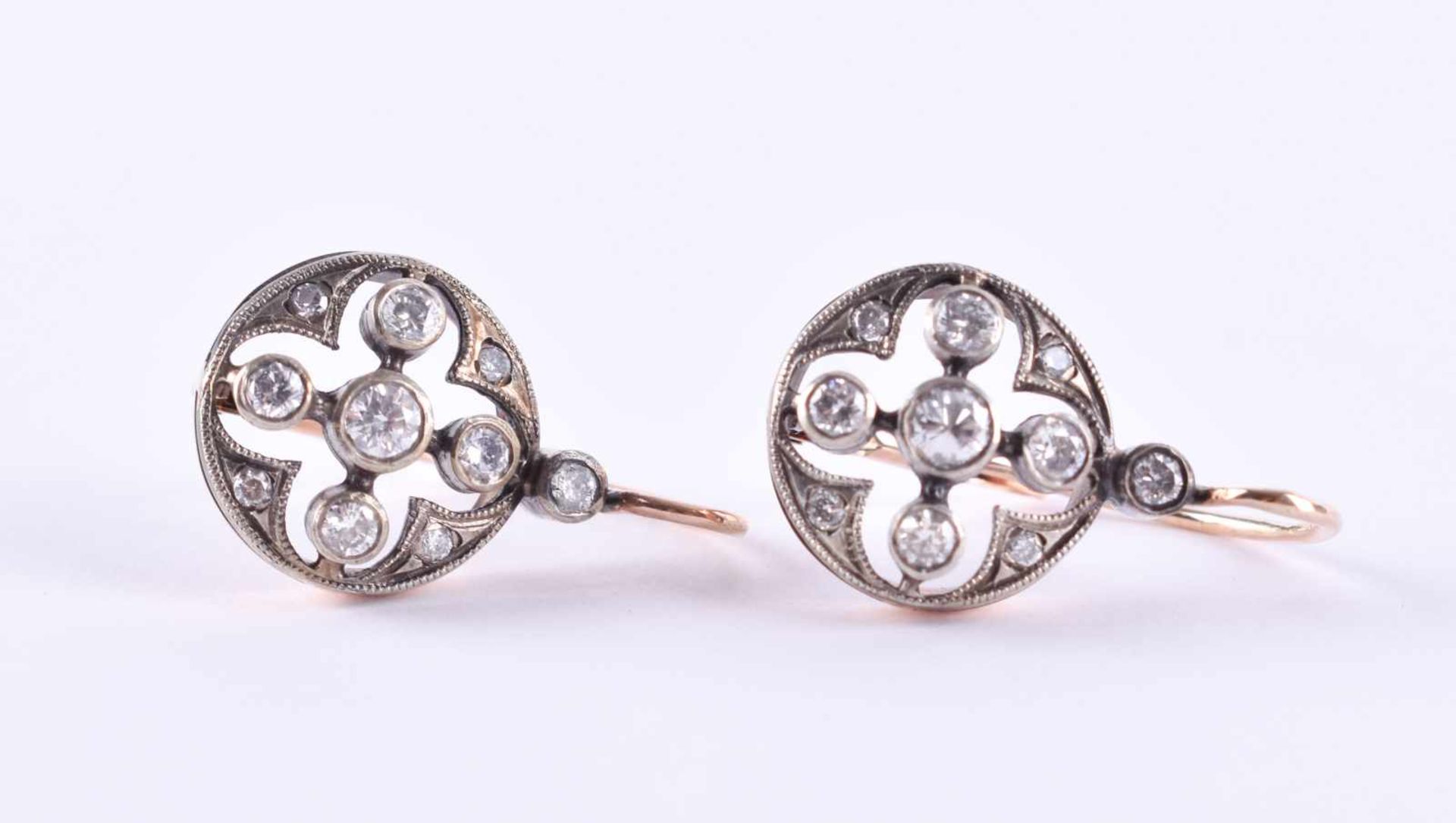 Pair of earrings Russiared gold / white gold 56 Zolotnik, each set with 6 brilliant-cut diamonds