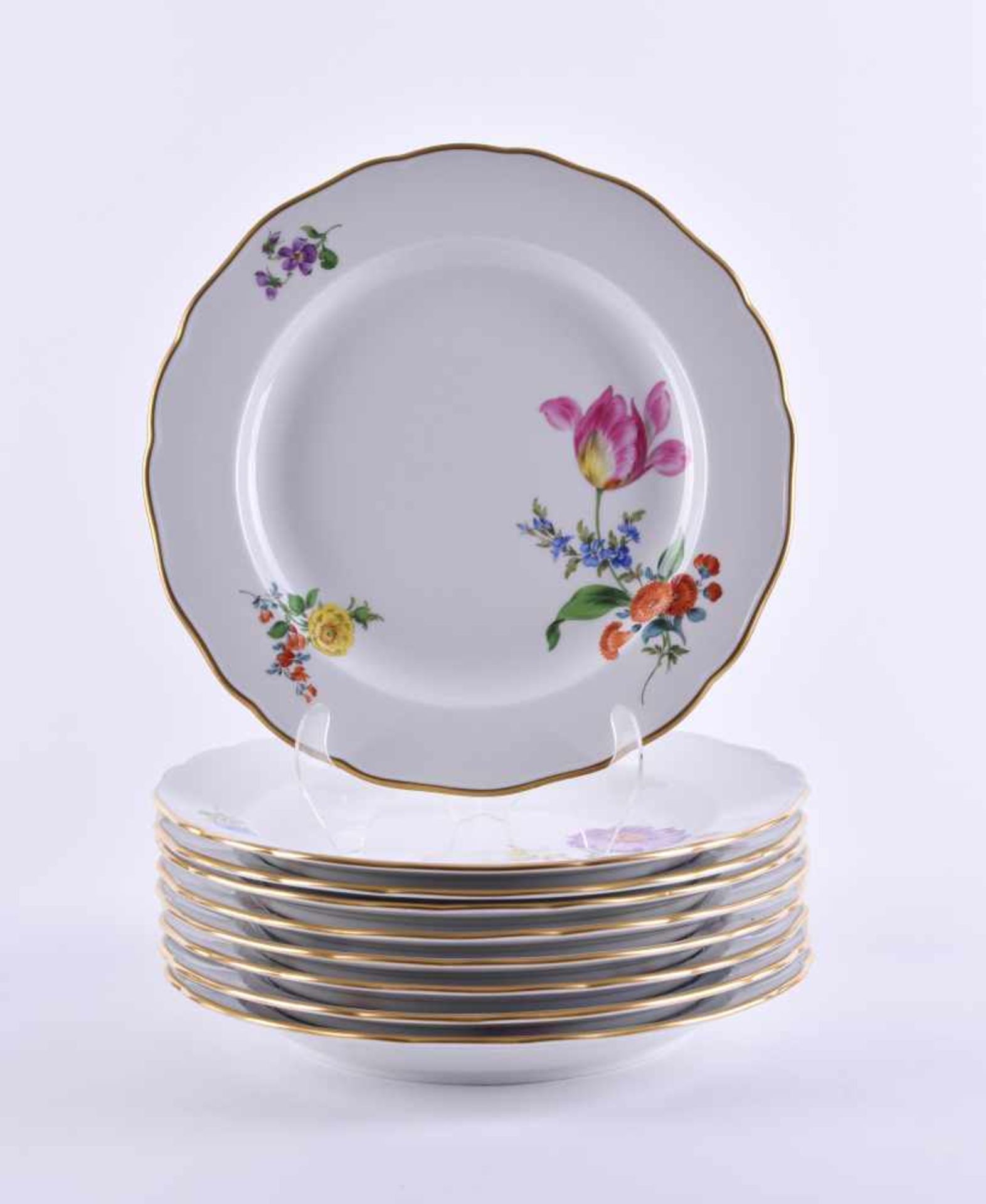 9 dinner plates Meissencolored and gold painted, decor with German flower bouquet, blue sword
