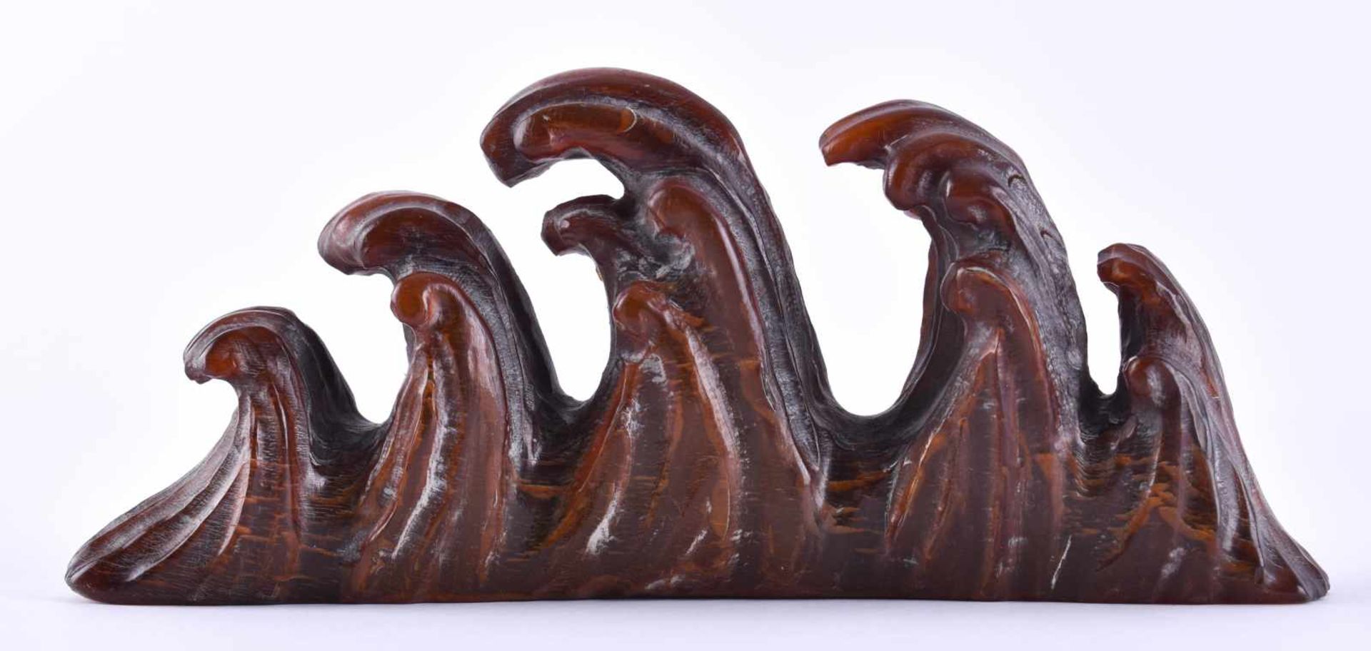 Brush Bin China Qing dynastyhorn, carved, 5.3 cm x 12.3 cm x 2.3 cmPinsel-Ablage China Qing