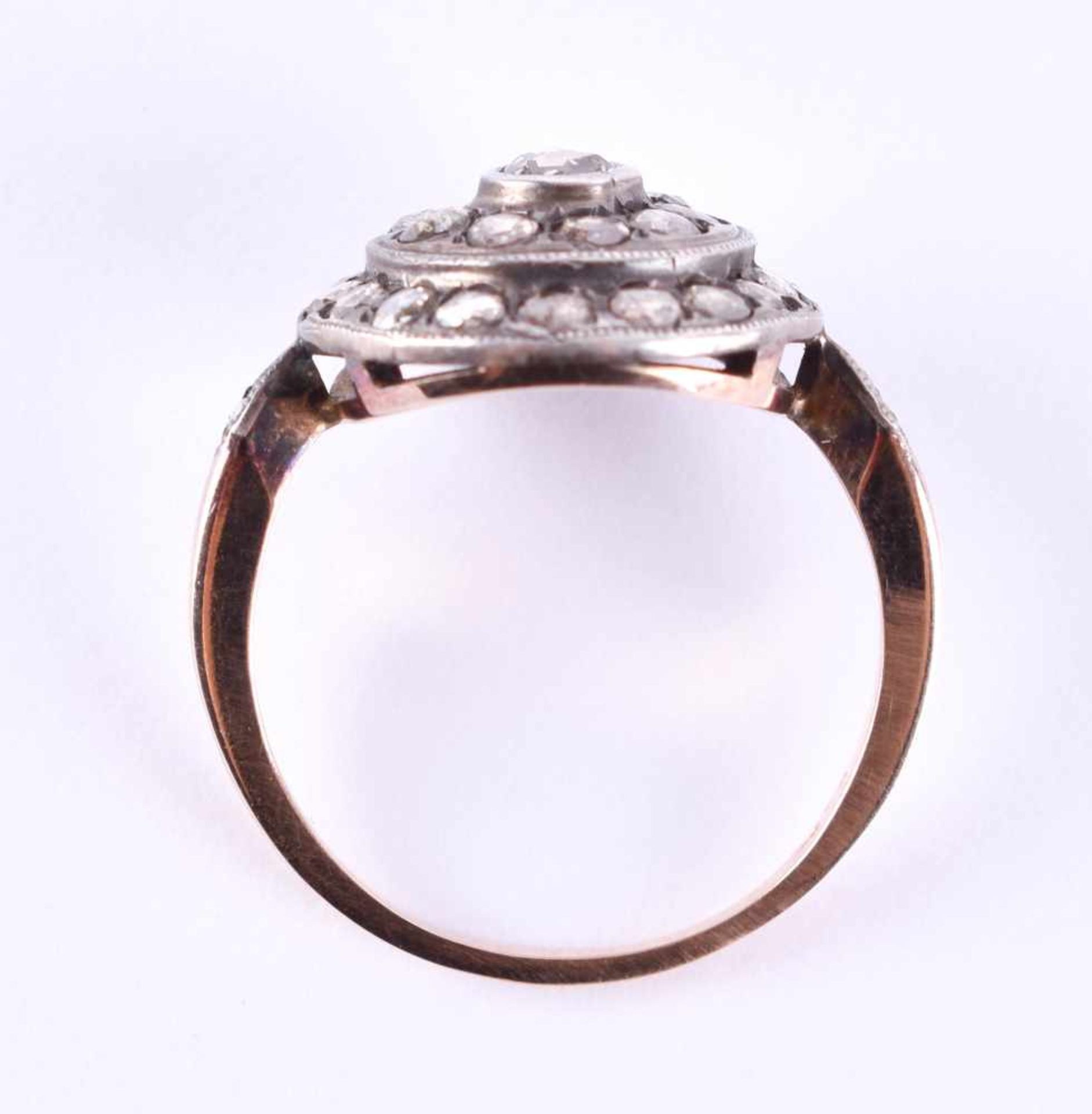 Diamond ring around 1930 / 40red gold / white gold 14 kt, set with diamonds in rose-cut, together - Bild 5 aus 5