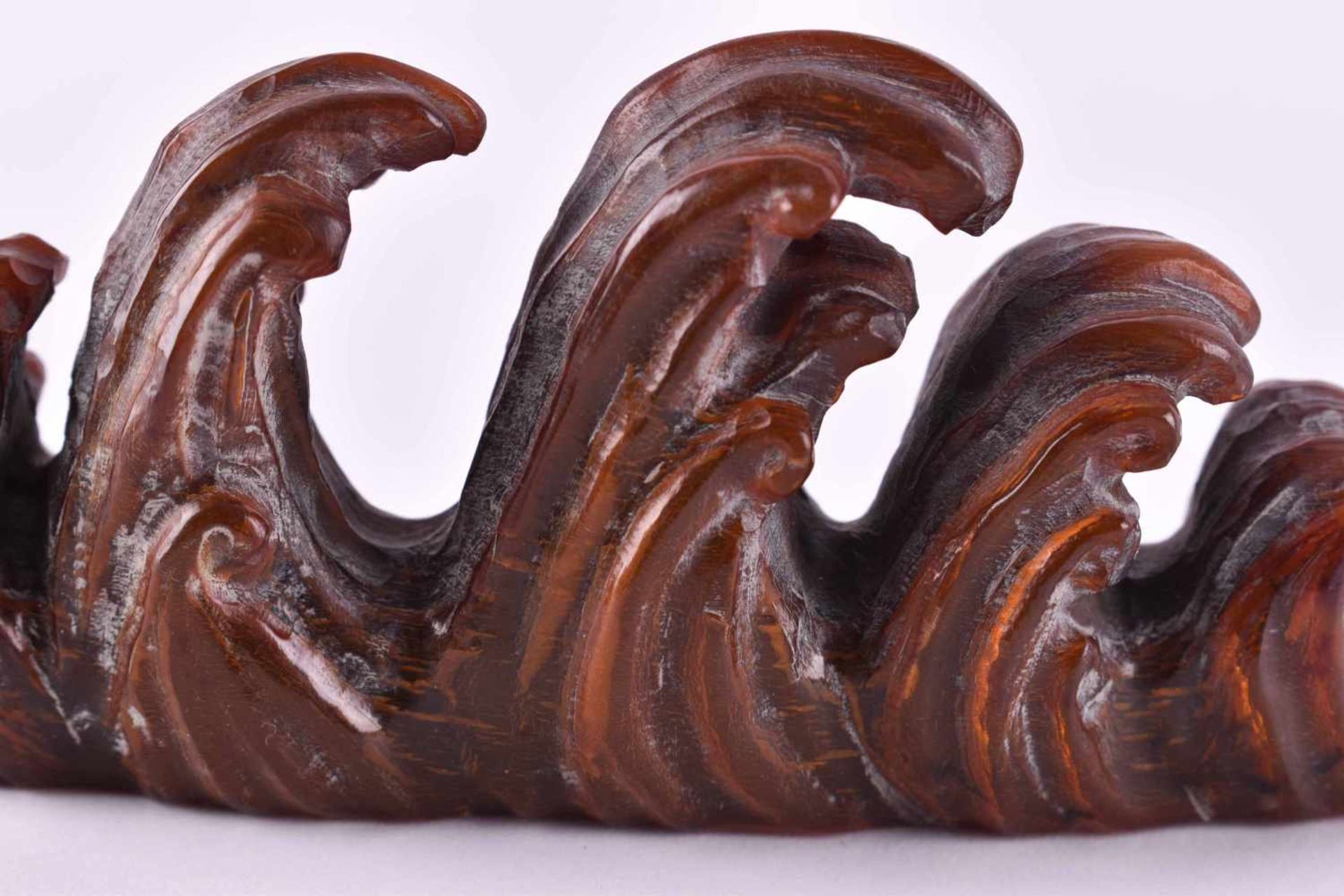 Brush Bin China Qing dynastyhorn, carved, 5.3 cm x 12.3 cm x 2.3 cmPinsel-Ablage China Qing - Bild 4 aus 4