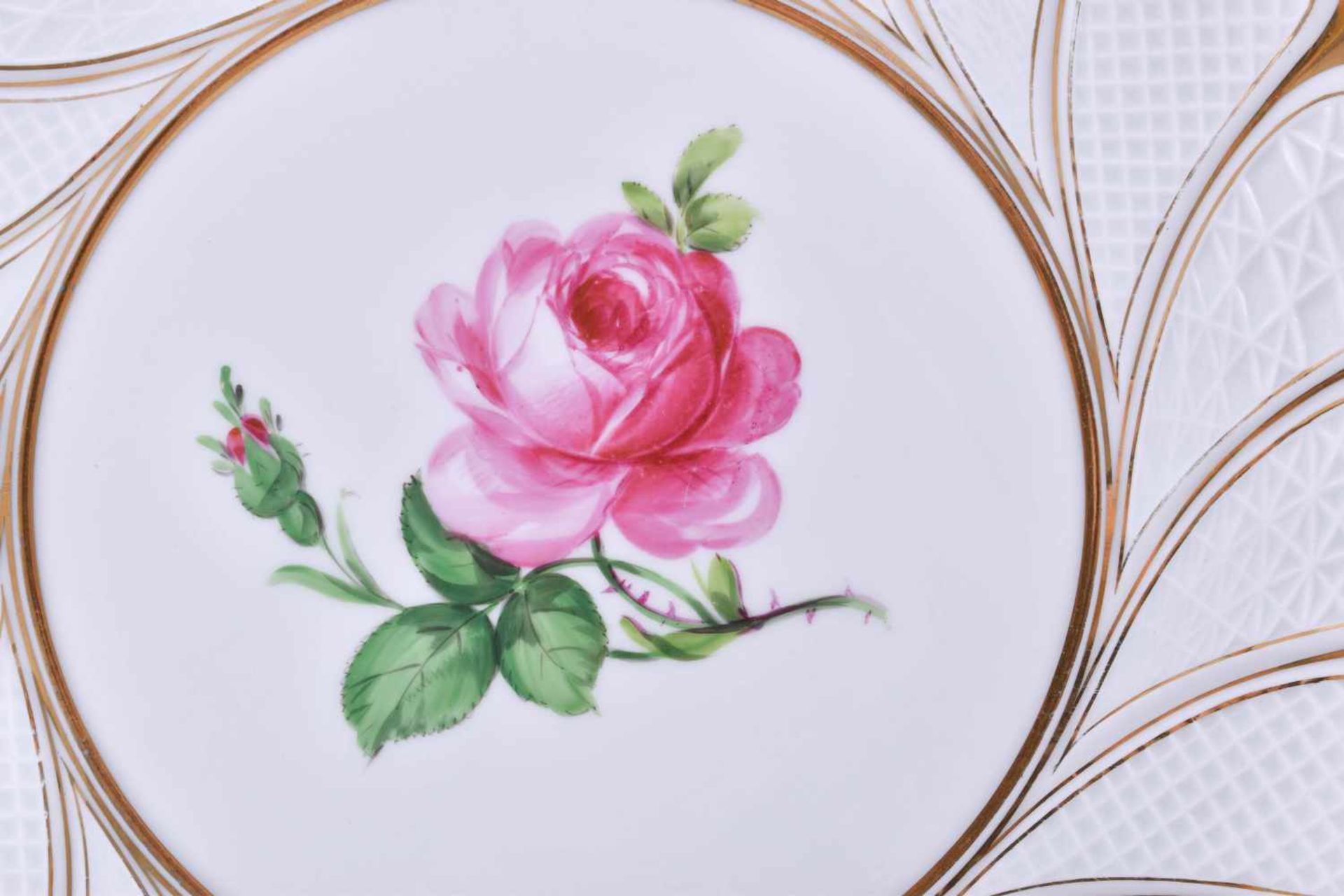 Cake plate MeissenDecor red rose, gold painted, blue sword mark, 1st choice, Ø 29 cmTortenplatte - Bild 3 aus 6