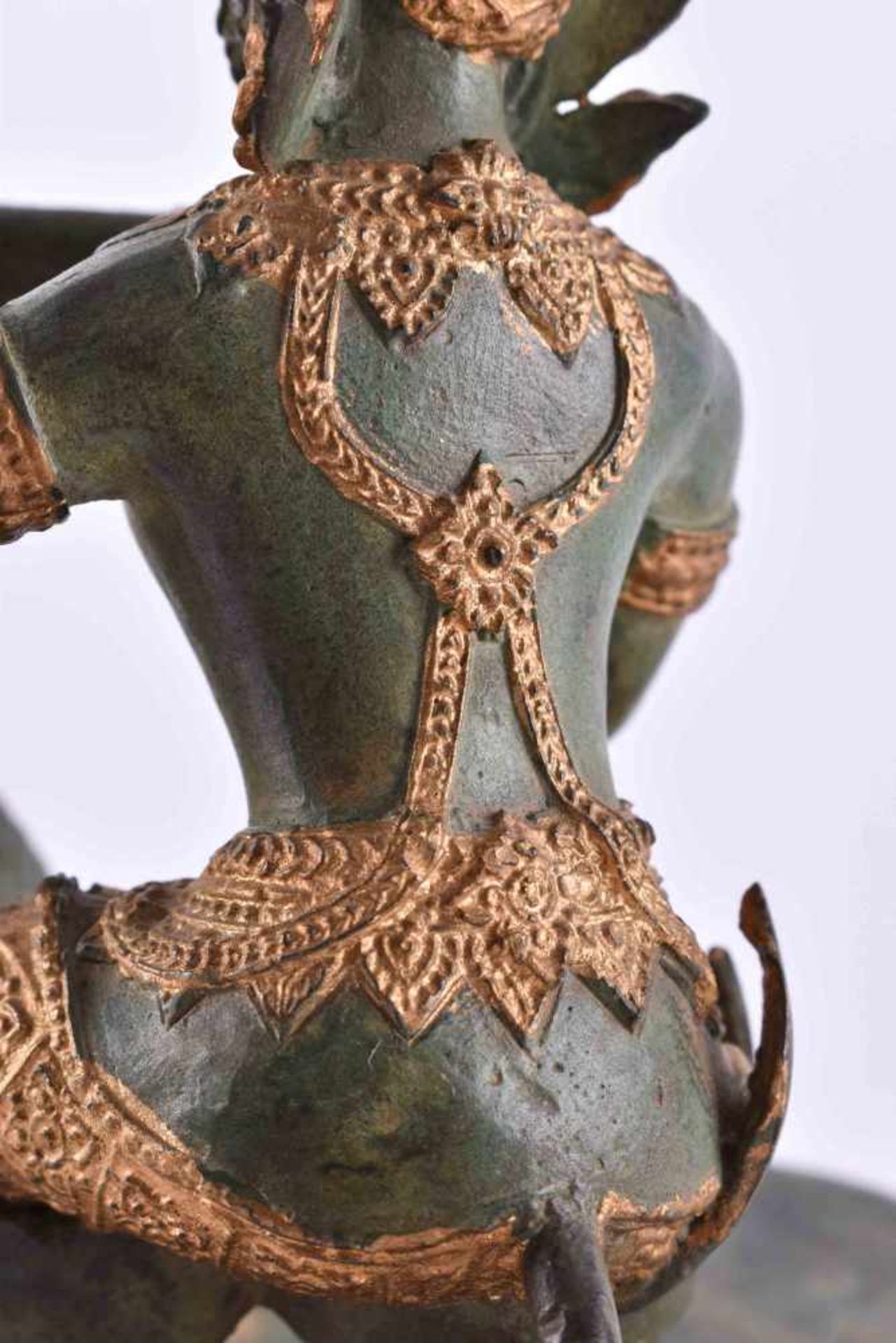 Figure Thailand probably 19th centurybronze, green patina, gilded, height: 21,5 cm,provenance: - Image 4 of 5