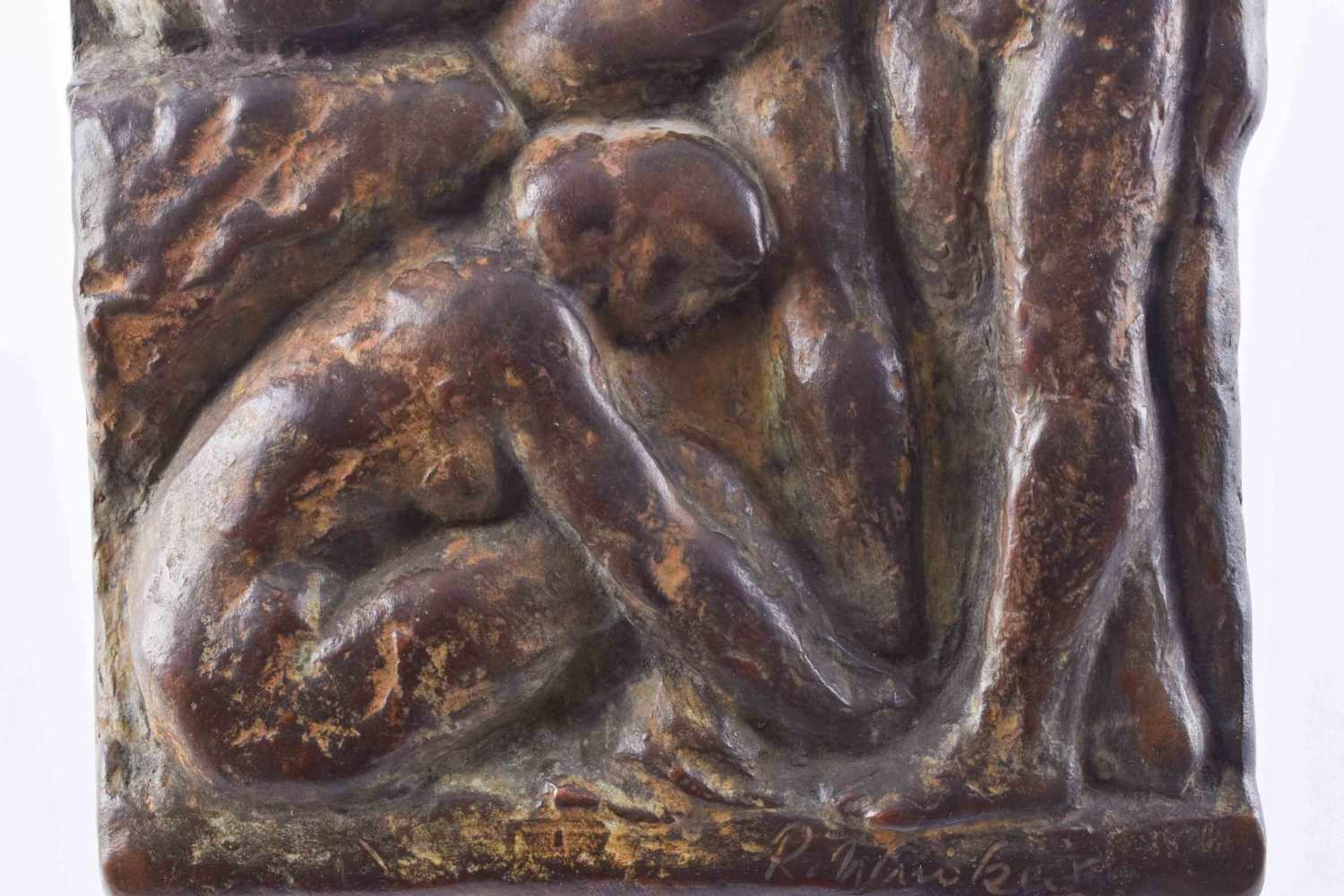 Rolf WINKLER (1930-2001)"Im Bade"sculpture - Bronze relief, 25 cm x 18 cm,signed on the lower right, - Bild 3 aus 6