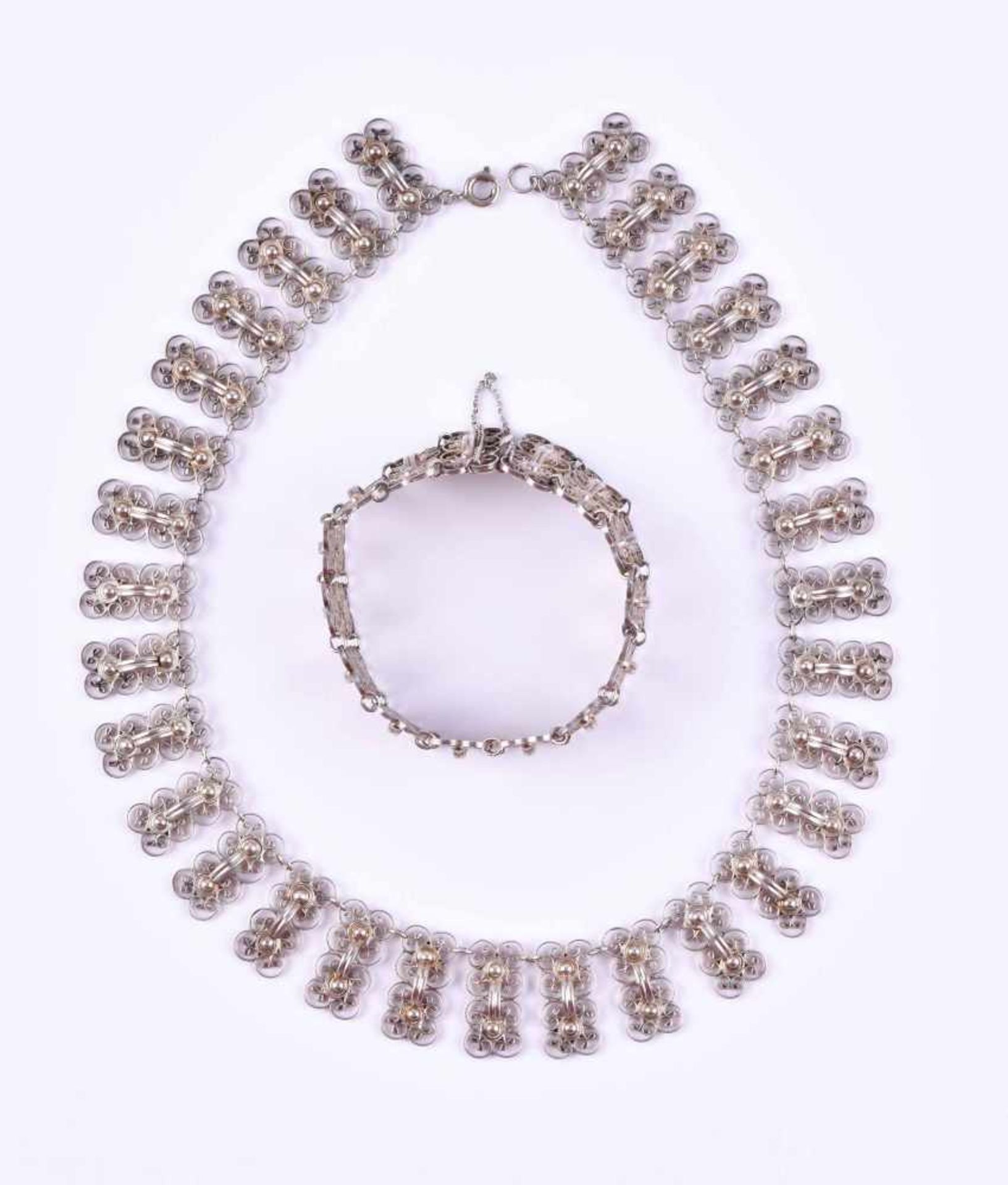 Necklace and bracelet probably Theodor Fahrnersilver 835/000, necklace length: 38 cm, width: 22