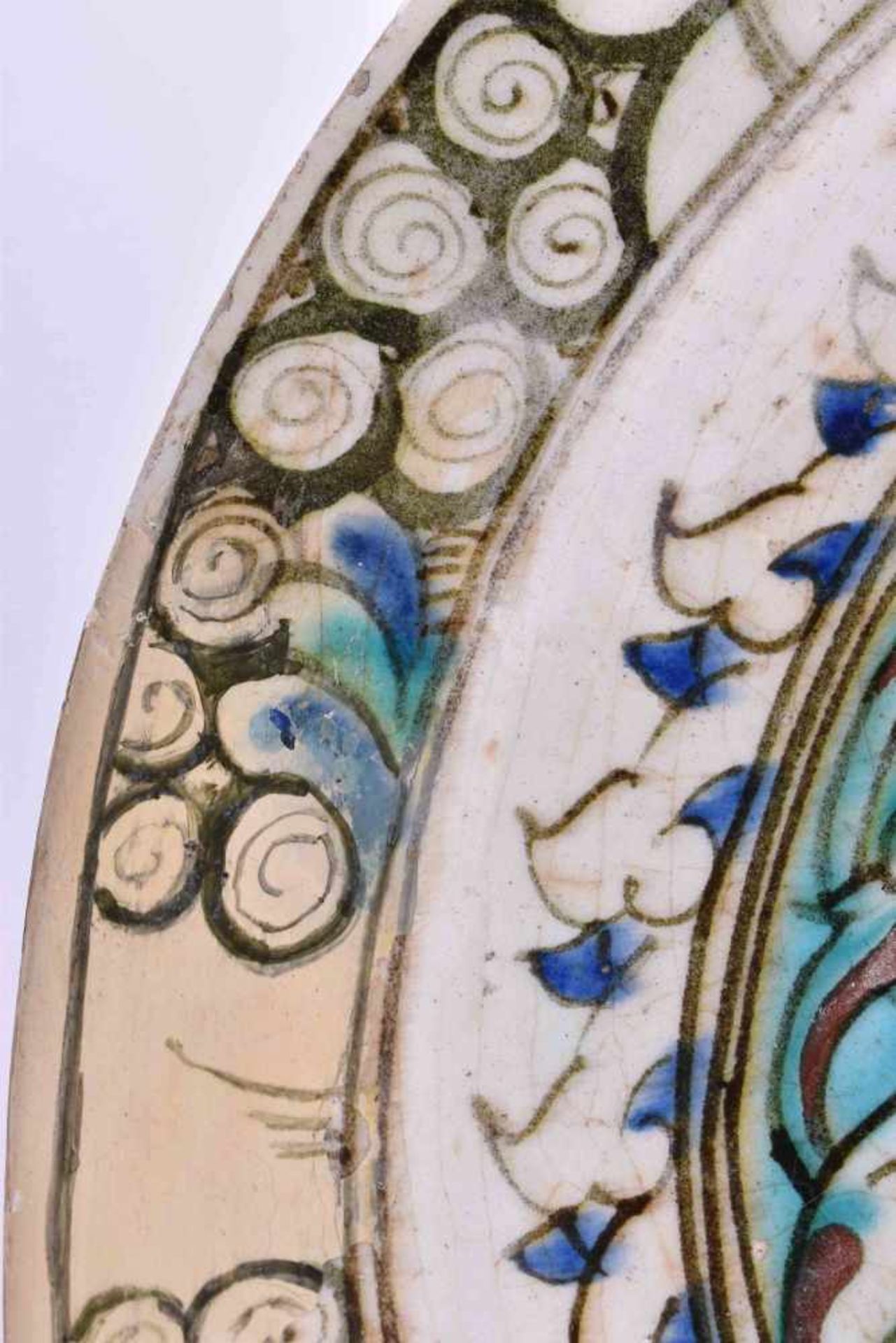 Iznik ceramic plate 17th centurycolored decorated, glazed restored, Ø 30.2 cmIznik Keramikteller 17. - Image 3 of 5