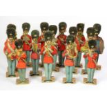 15 Gardesoldaten mit BärenfellmützenHolzaufsteller mit farbig lithogrpahierter Papierauflagen, 15