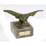 Schießpreis 1937Bronze, Adler mit weit ausgebreiteten Schwingen auf rechteckigem naturalistischem