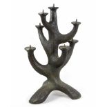 Bronzeleuchter *Baum*signiert David M., siebenflammig mit versetzten Ästen (Leuchterarme) u.