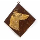 HundelreliefMetallguß bronziert, Hundekopf auf eckiger Holzplatte montiert, ca. 23 x 23,5 cm, gut