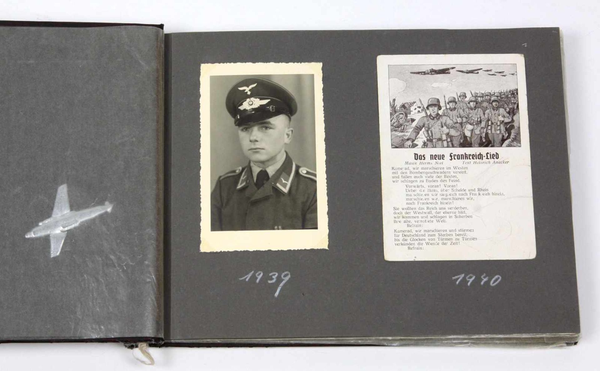 Militär Album Luftwaffen Unteroffiziersilberfarbener Prägetitel *Meine Kriegserinnerung* mit