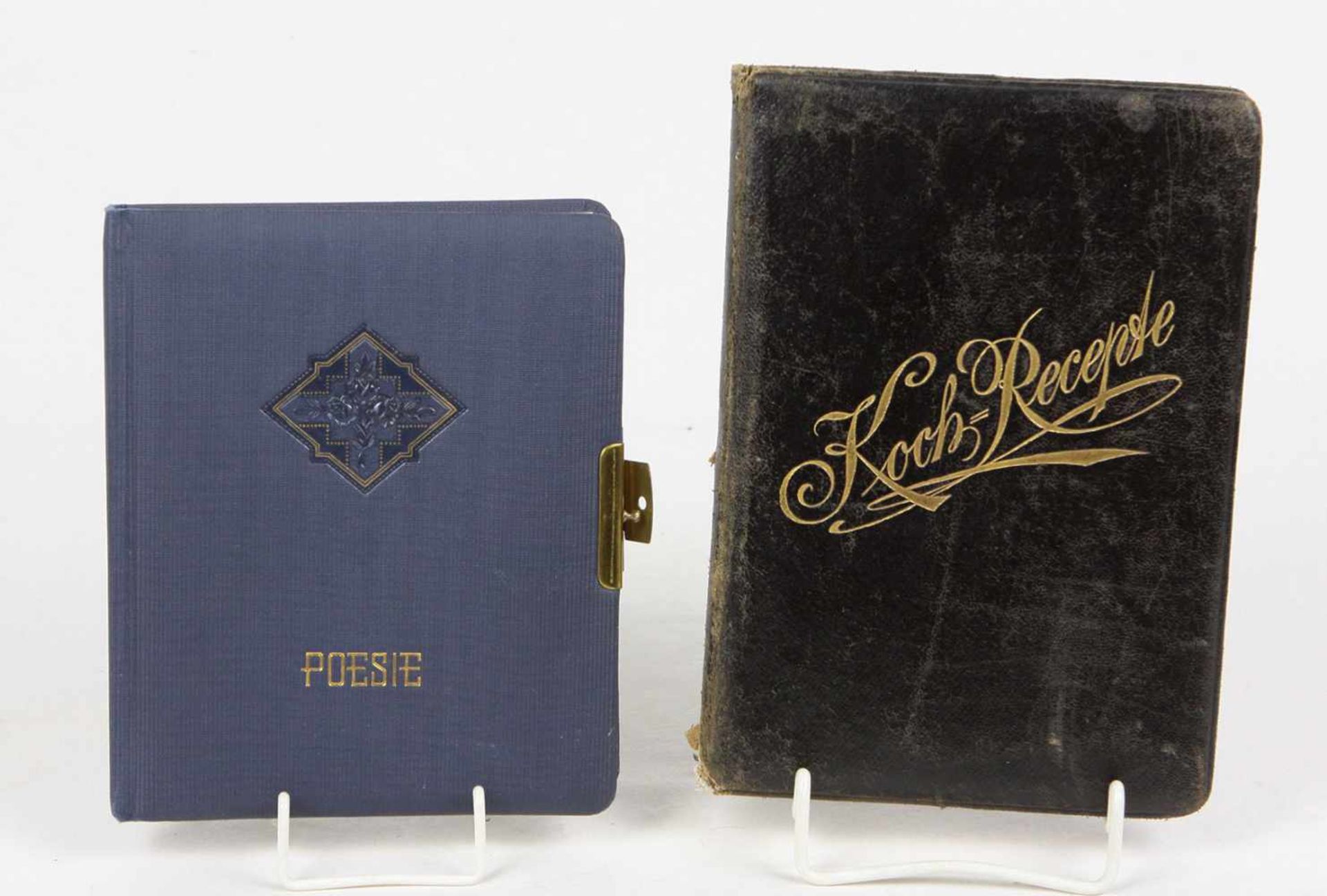 Posiealbum 1932/49 u.a.blaues Leinenalbum mit goldgeprägtem Dekor u. Titel, handschriftliche