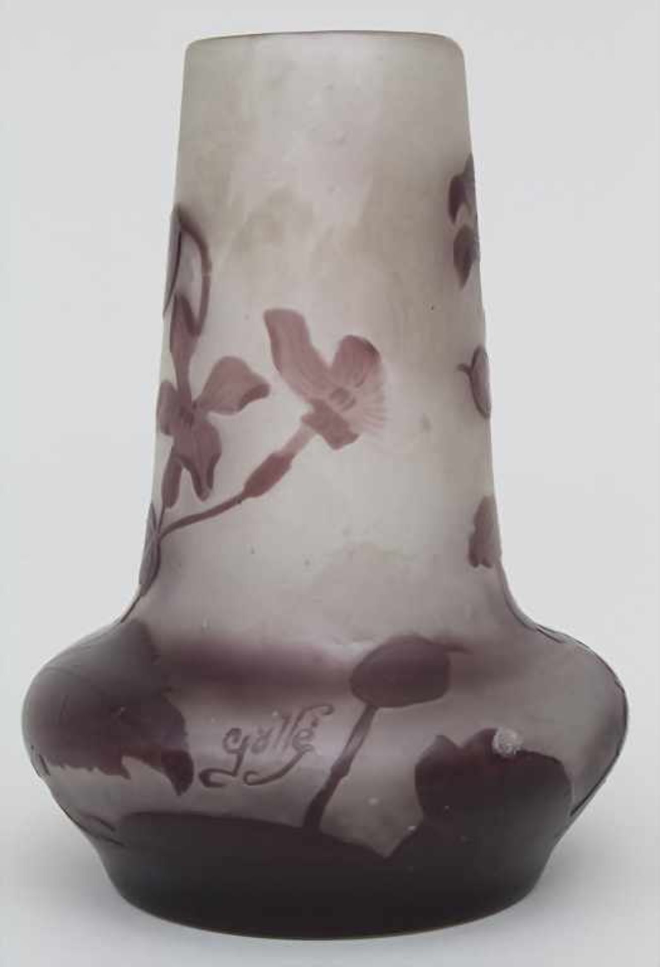 Jugendstil Vase mit Silberblatt (Lunaria) / An Art Nouveau cameo glass vase with honesty flowers, - Bild 3 aus 6