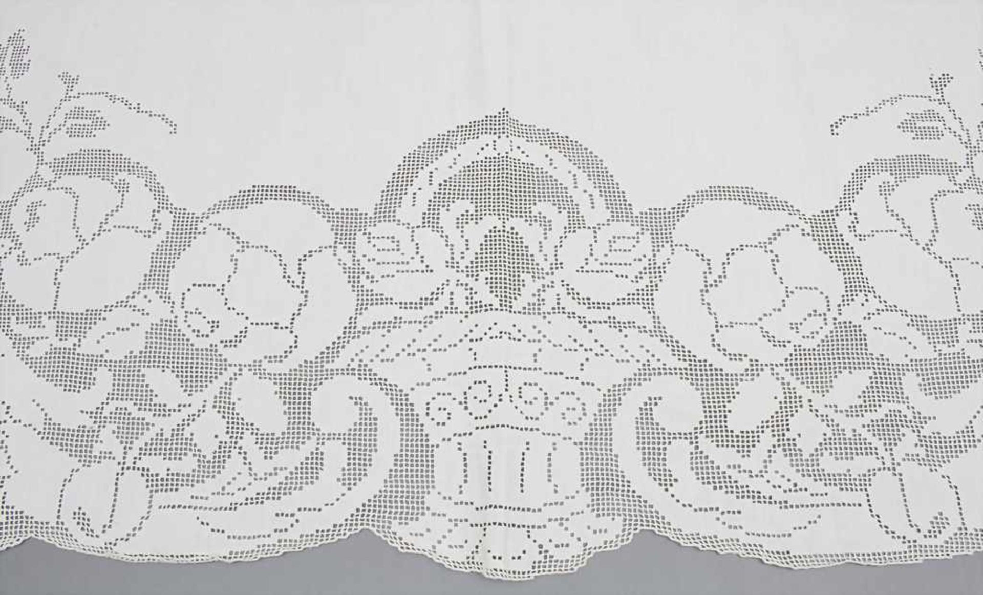 Spitzen-Tischdecke / A lace tableclothMaterial: Baumwolle, Maße: 280 x 170 cm, Zustand: gut - Bild 3 aus 3