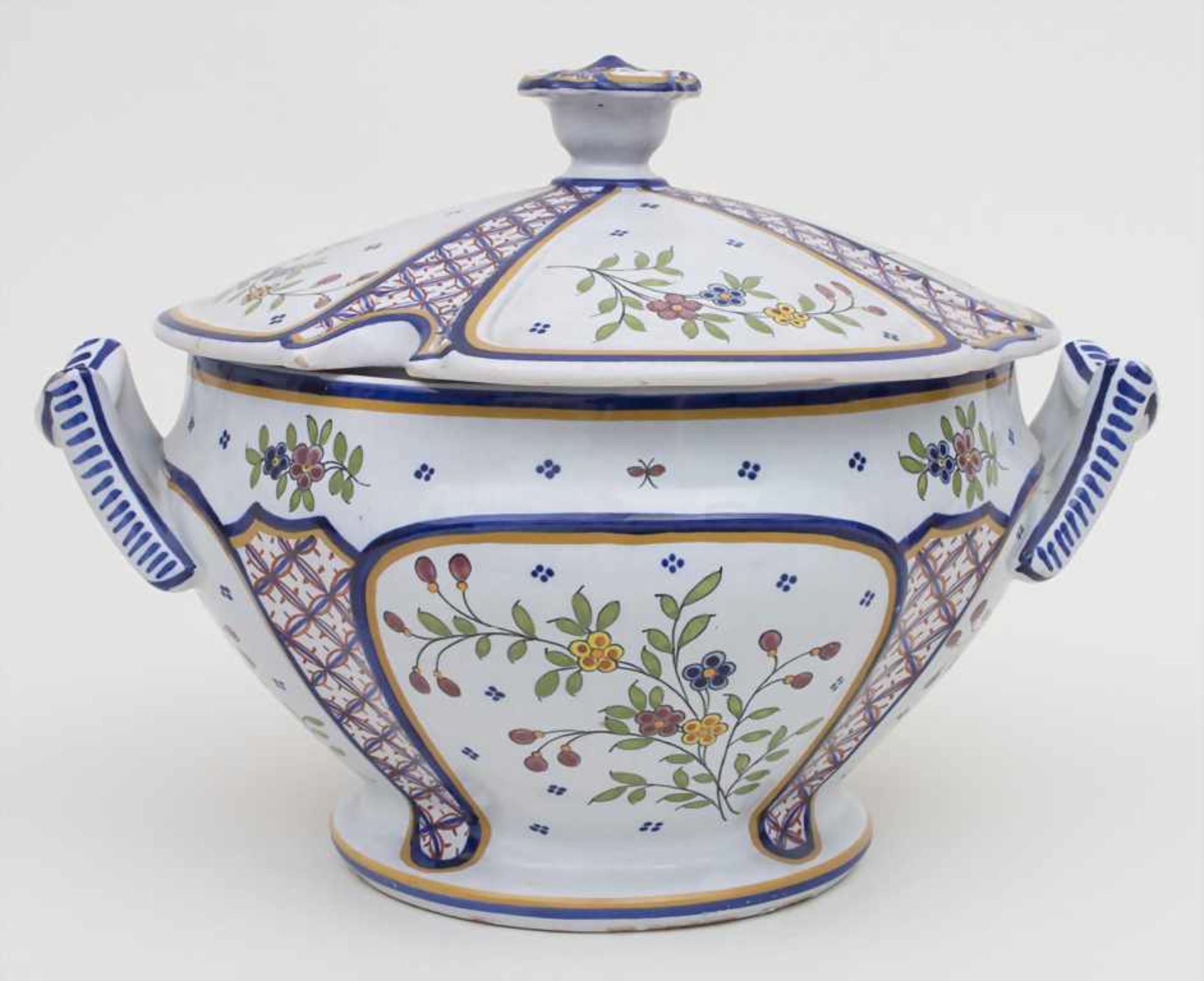 Fayence Deckelterrine / A faience tureen, Quimper, Bretagne, Frankreich, 20. Jh.Material: Fayence, - Image 3 of 9