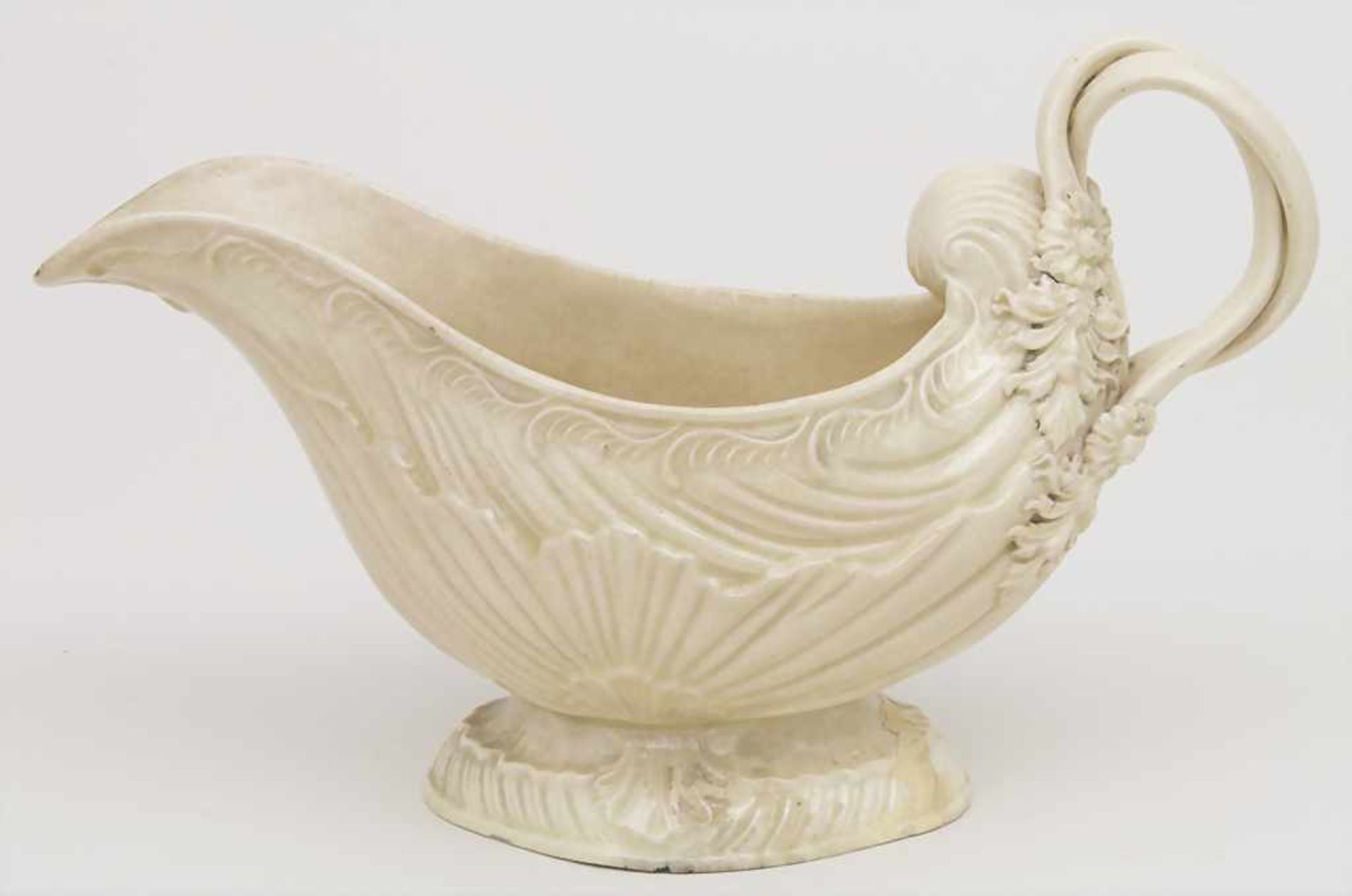 Frühe Creamware Sauciere / An early creamware sauce boat / faience fine, wohl Pont-aux-Choux, um