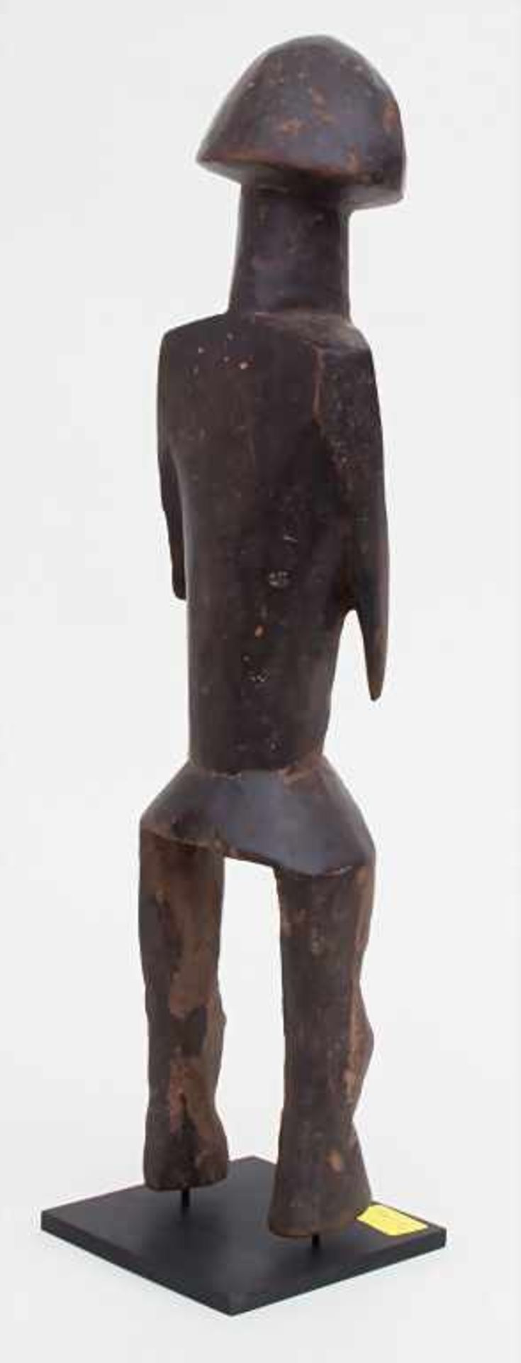 Ahnenfigur / An ancestors figurine, Bagirmi, Benue, NigeriaMaterial: Holz, dunkelbraun patiniert, - Bild 3 aus 4