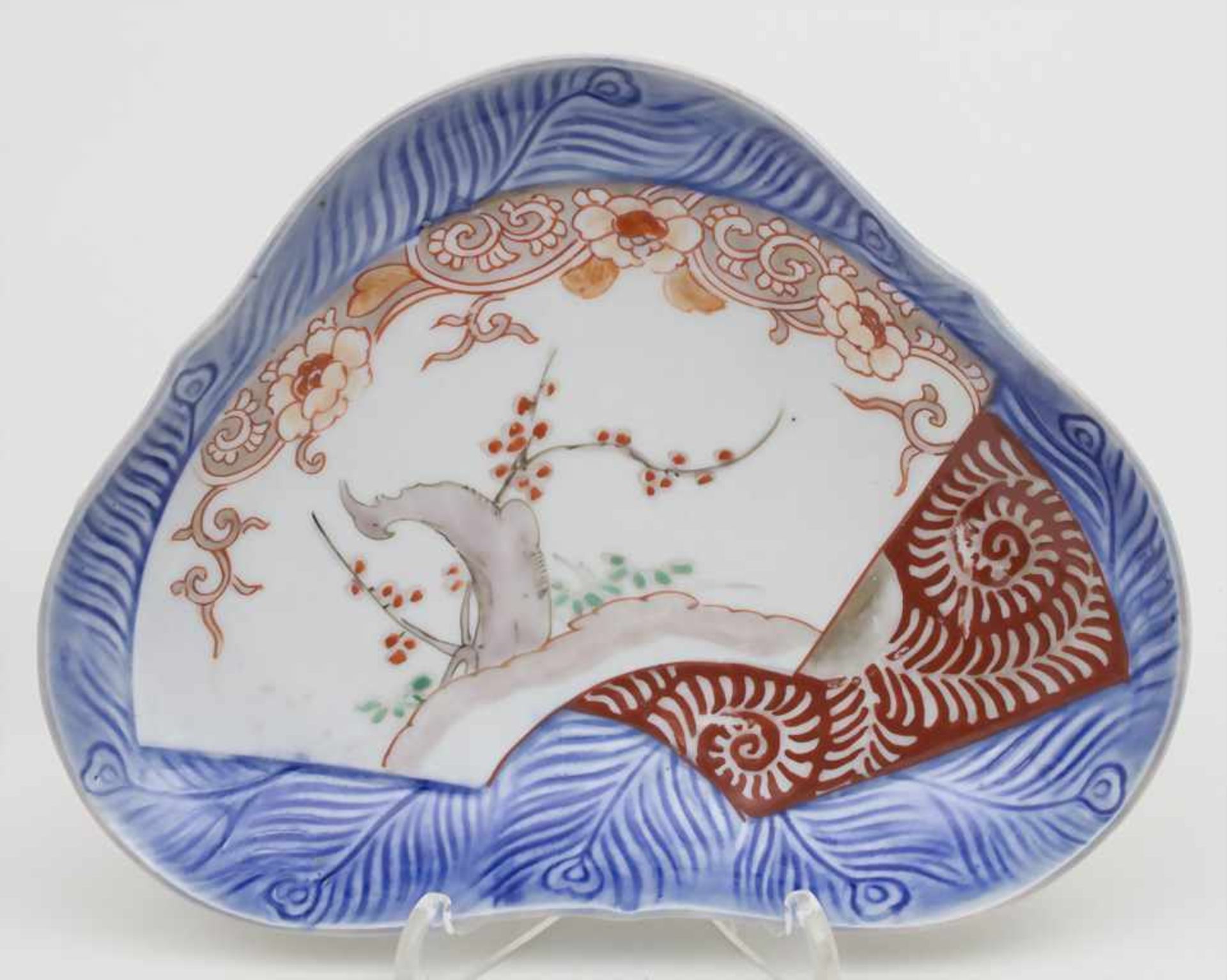 2 Imari-Schalen / Two Imari bowls, Japan, 18./19. Jh.Material: Porzellan, mit Emailfarben bemalt, - Bild 2 aus 5
