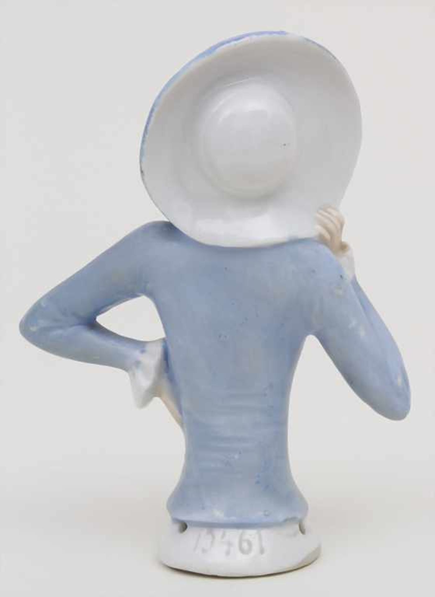 Elegante Teepuppe (Büste) mit Hut / An elegant half doll with hat, deutsch, um 1900Material: - Image 2 of 4