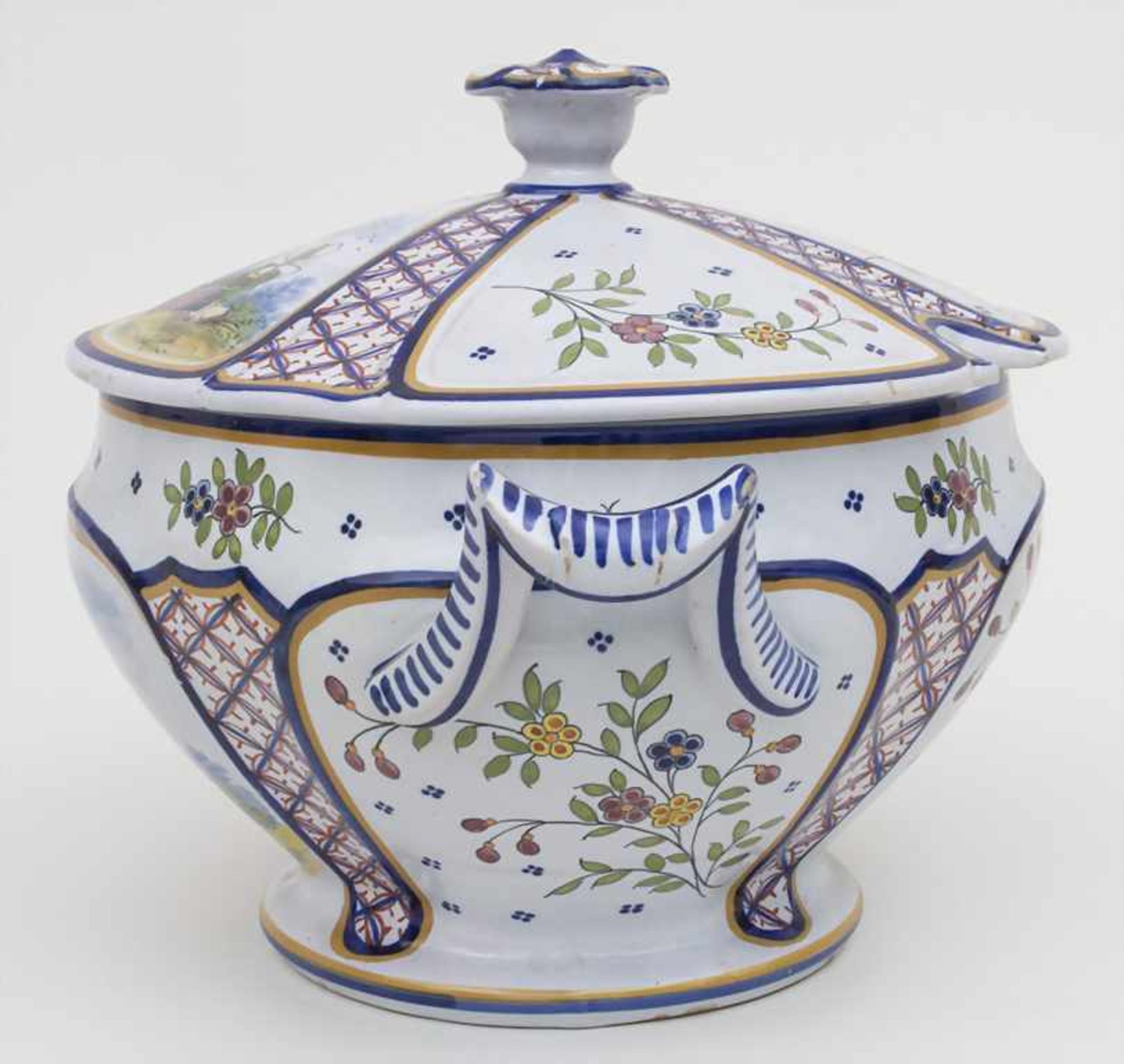 Fayence Deckelterrine / A faience tureen, Quimper, Bretagne, Frankreich, 20. Jh.Material: Fayence, - Bild 2 aus 9