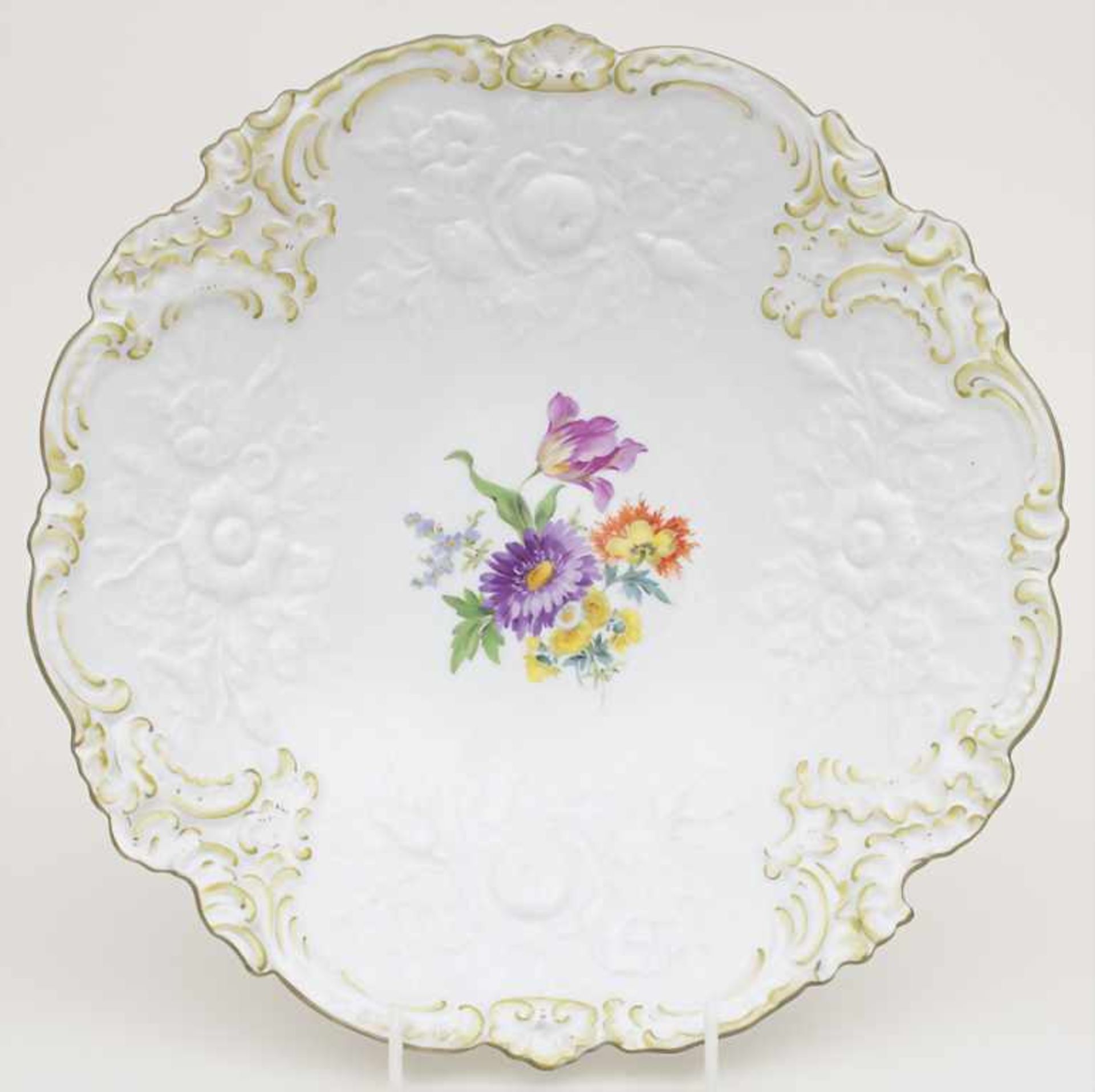 Fächerplatte mit Früchtemalerei / A fan plate with fruit, Meissen, 1860-1924Material: Porzellan,