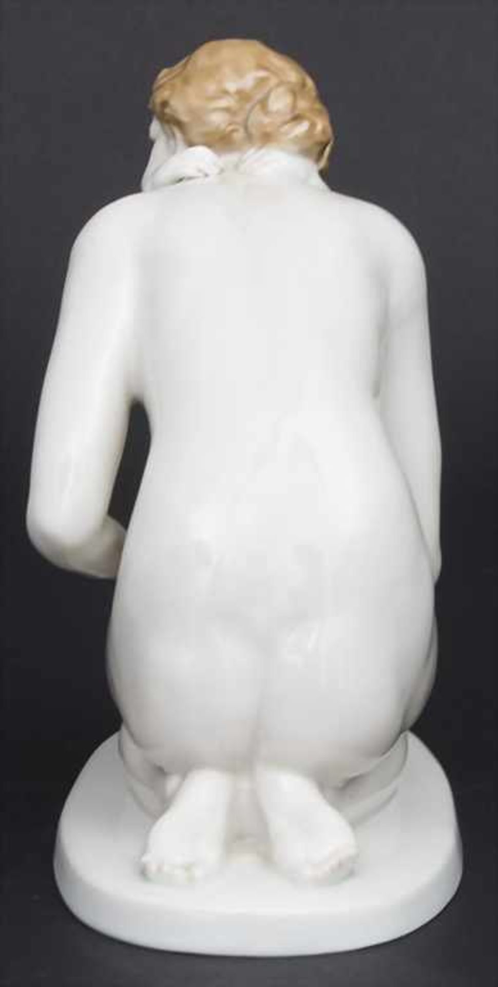 Figurengruppe 'Mutter mit Kind' / A figural group 'Mother and Child', Karl Lysek für Rosenthal, um - Bild 2 aus 6