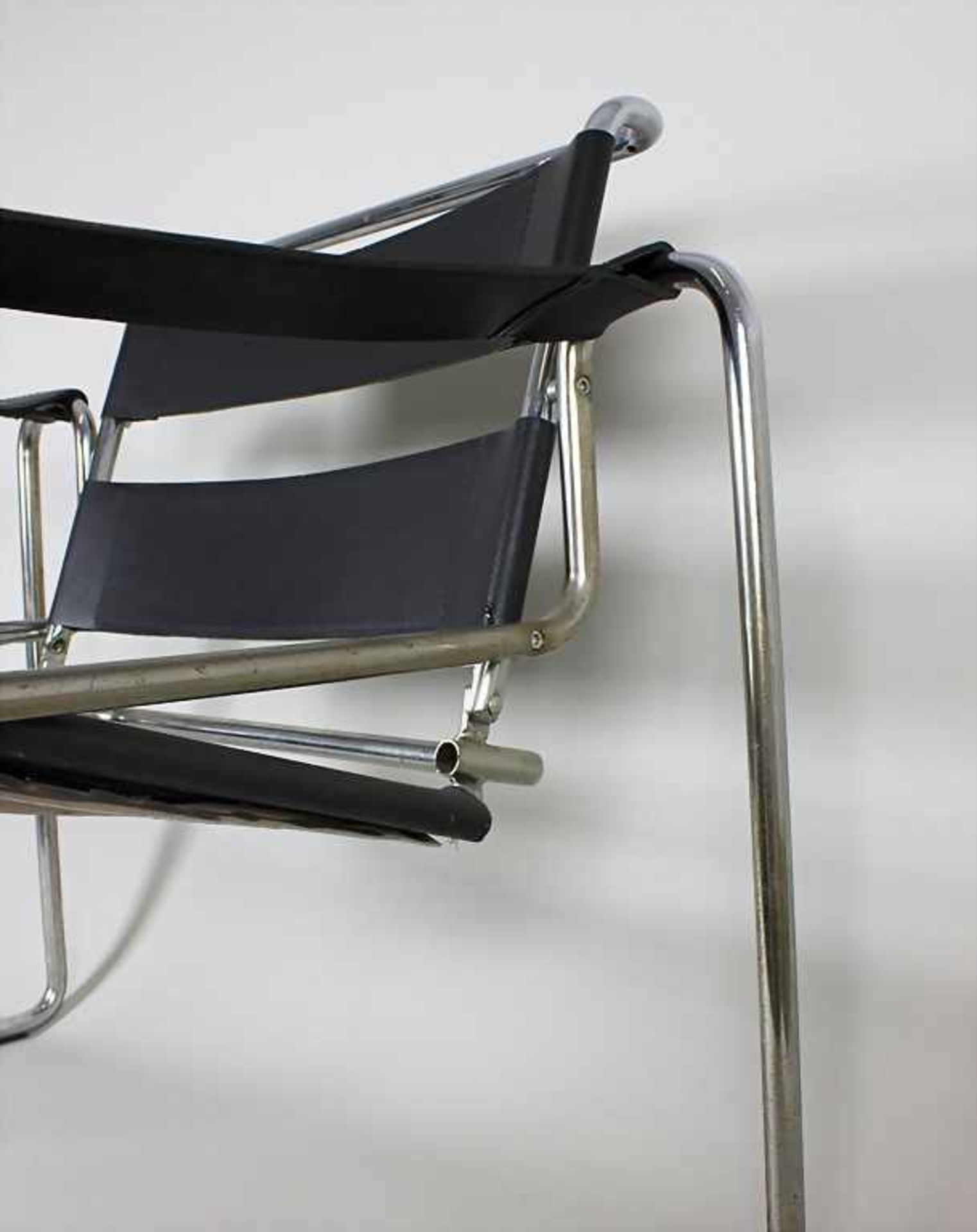 3 Armlehnstühle, im Stile des 'Wassily-Chair' von Marcel Breuer, Bauhausklassiker / 3 - Image 2 of 4