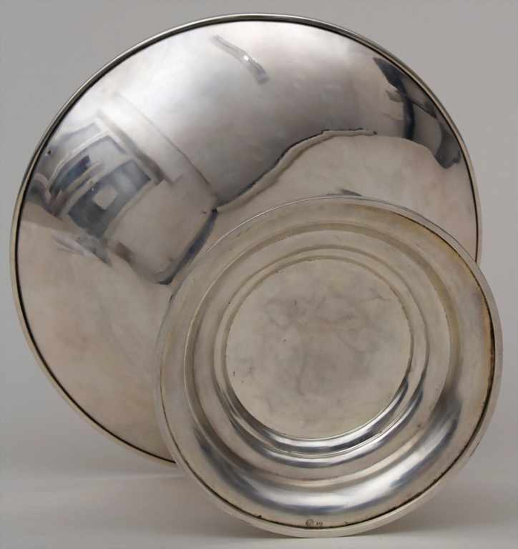 Art Déco Vase / An Art Deco silver vase, um 1925Material: Silber 830, Punzierung: Herstellermarke, - Bild 3 aus 5